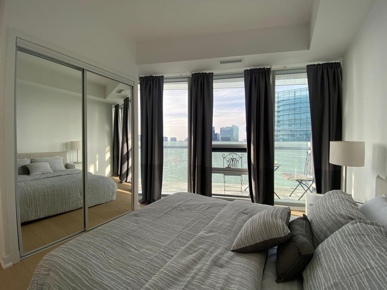 Downtown Deluxe Apartment *