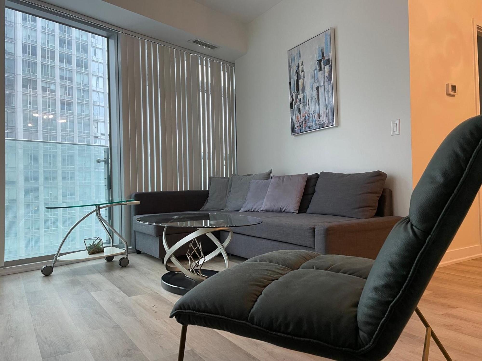 Downtown Deluxe Toronto