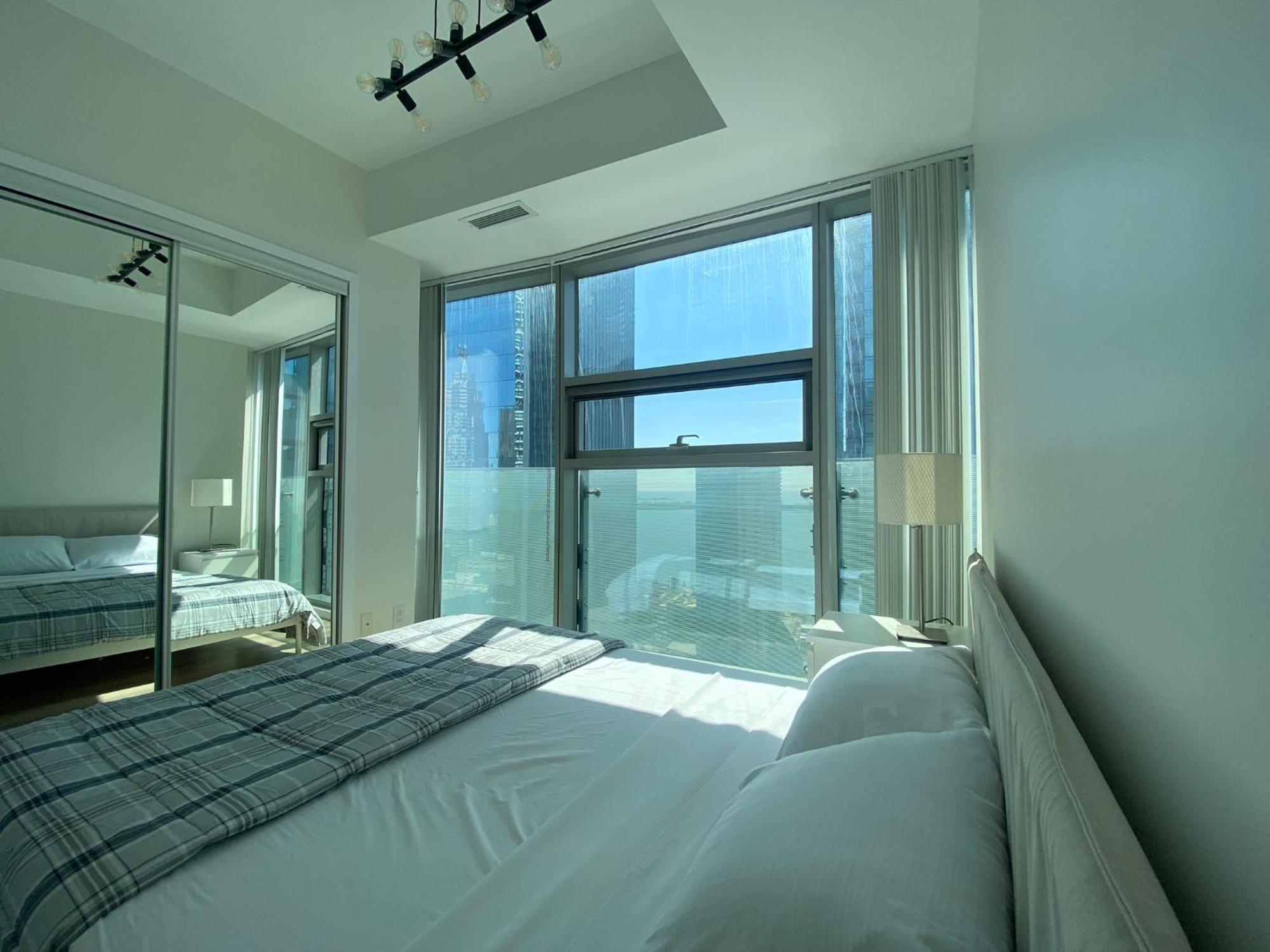Downtown Deluxe Apartment Toronto