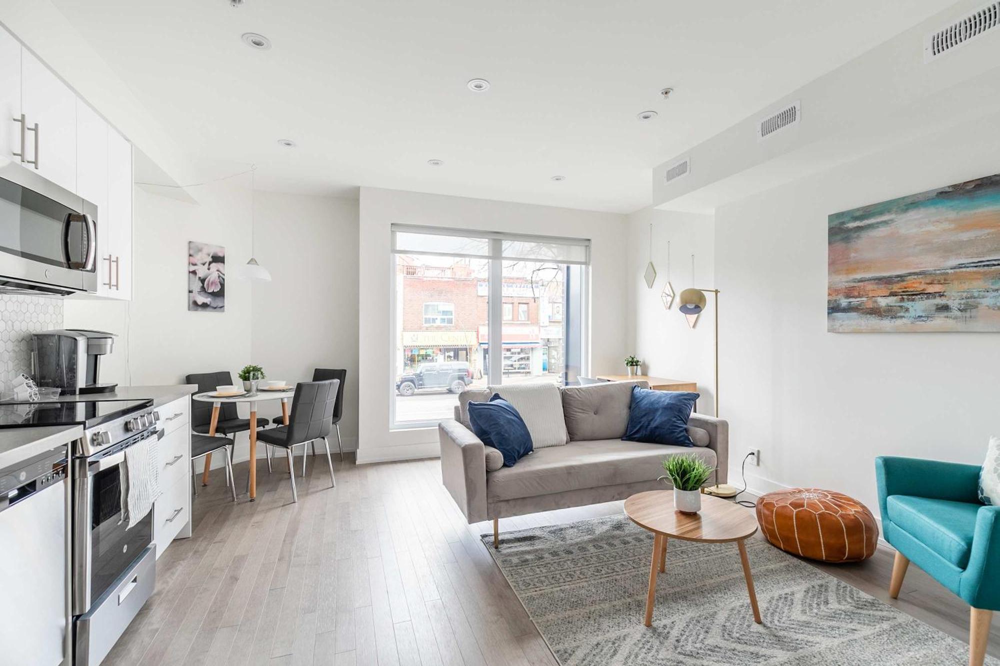 Beautiful Modern Unit In High Park North Toronto