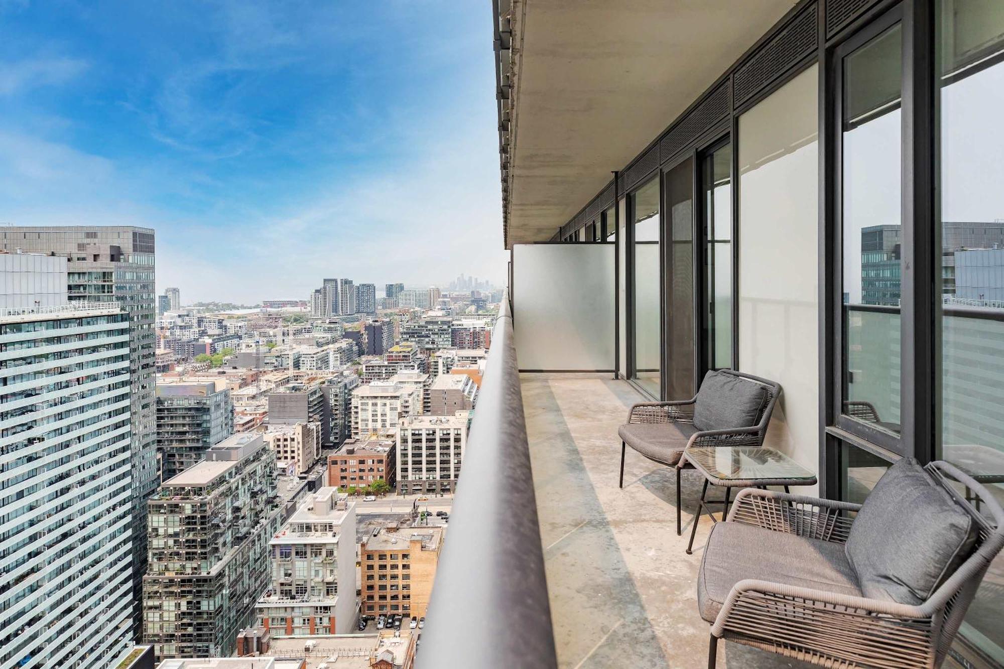 1br Space - Downtown * Toronto