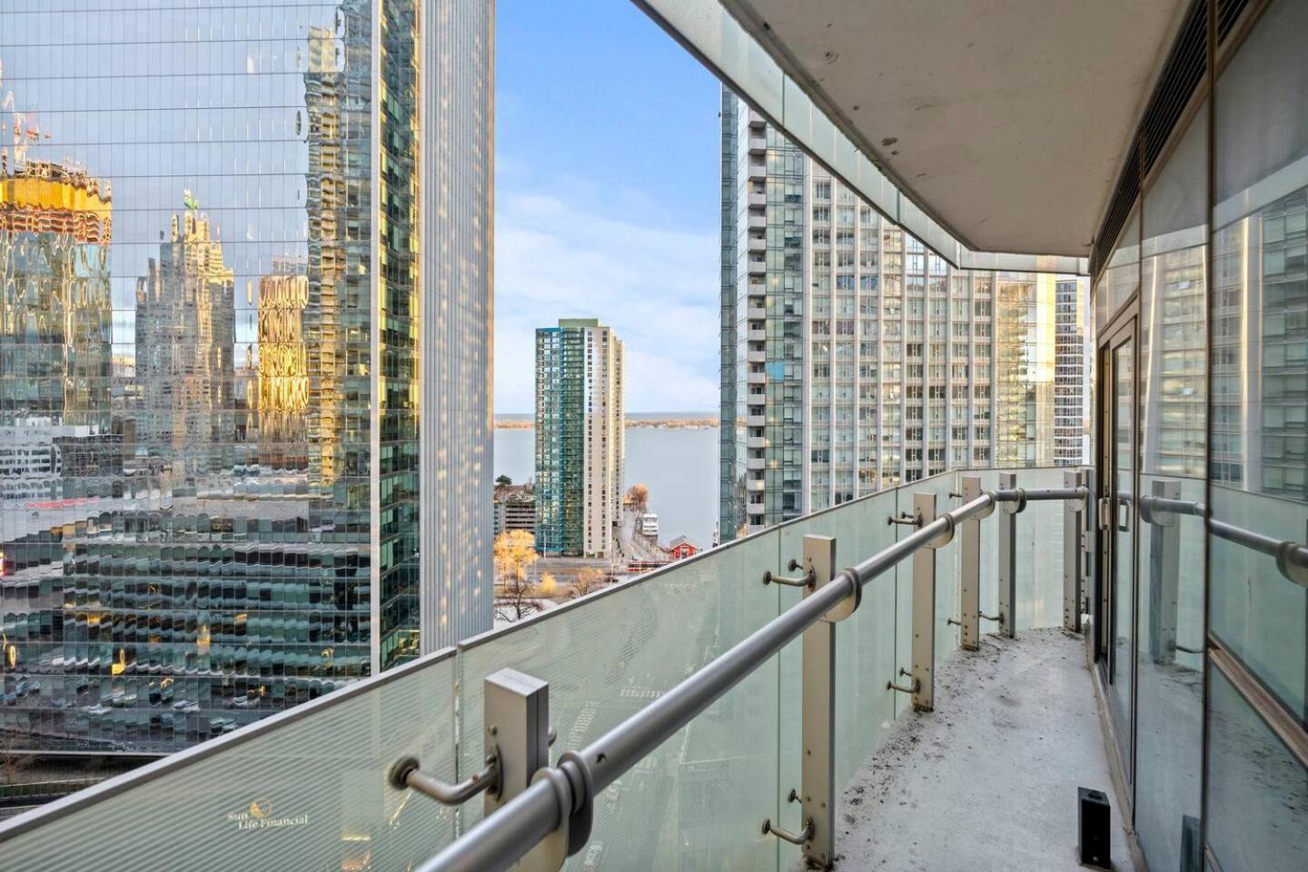 Apartment Away From