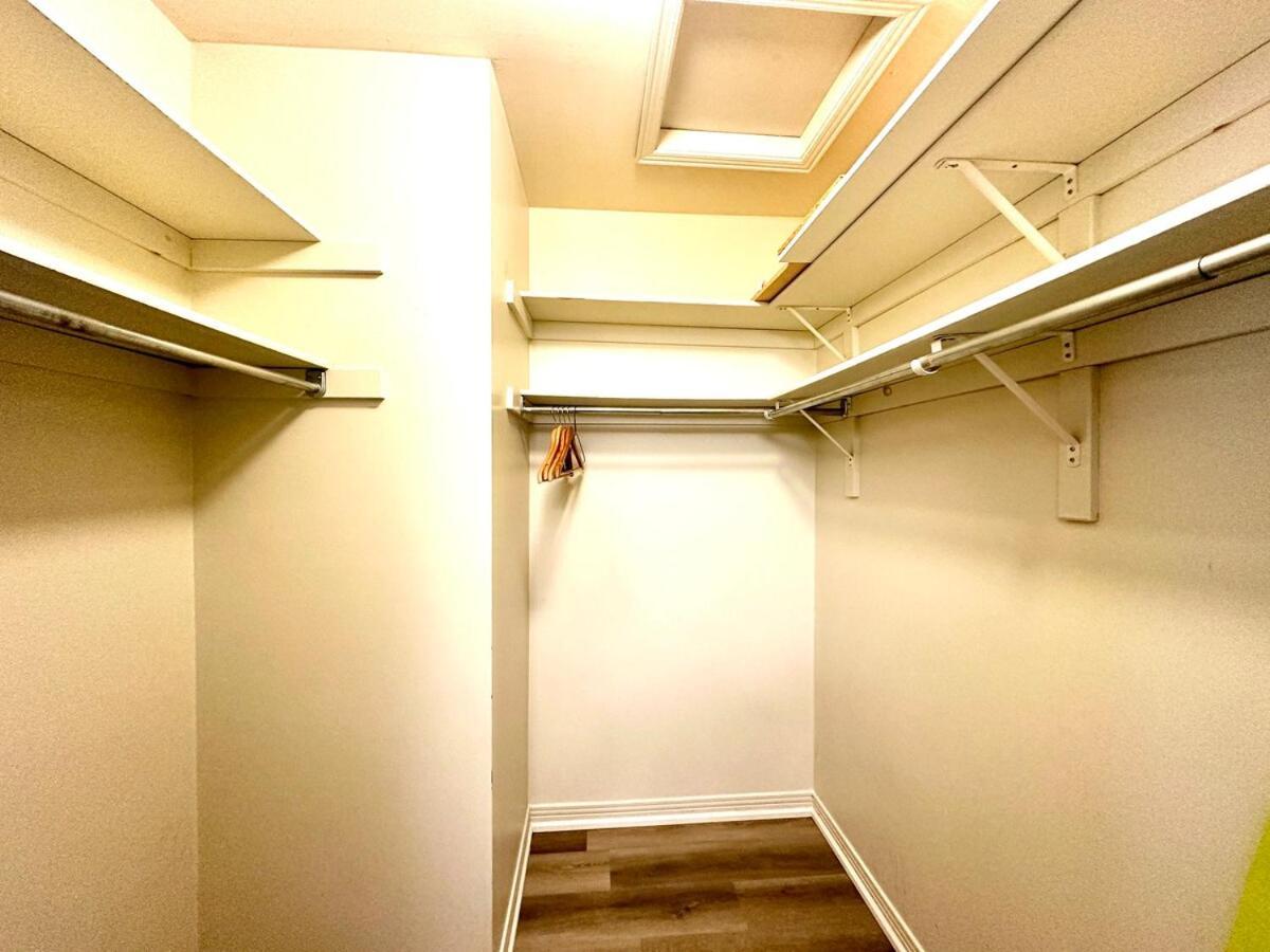 Cozy And Spacious Vacation In * Toronto