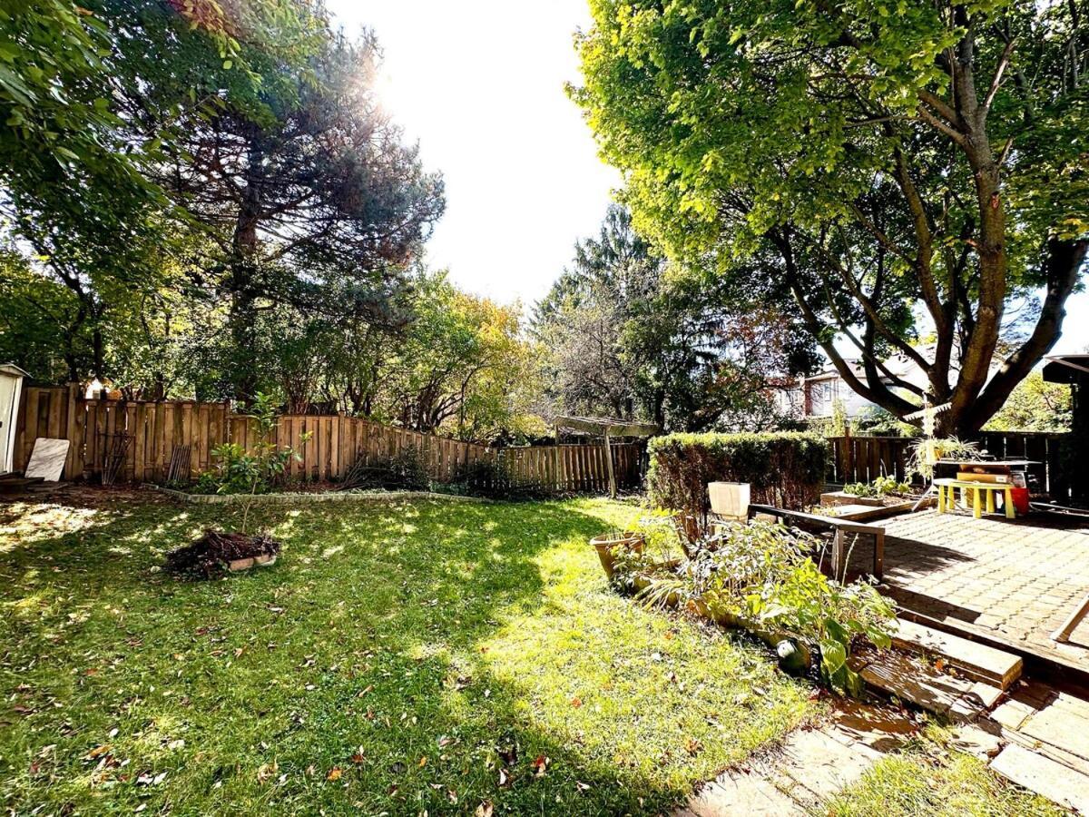 Villa Cozy And Spacious Vacation In Toronto