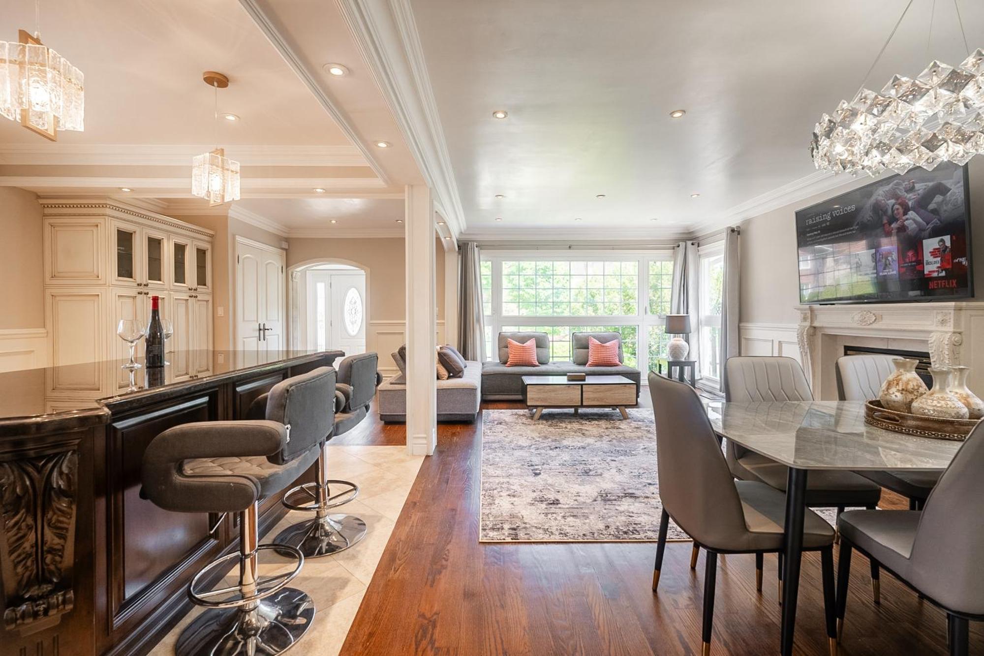 Luxury 3 Bedroom * Toronto