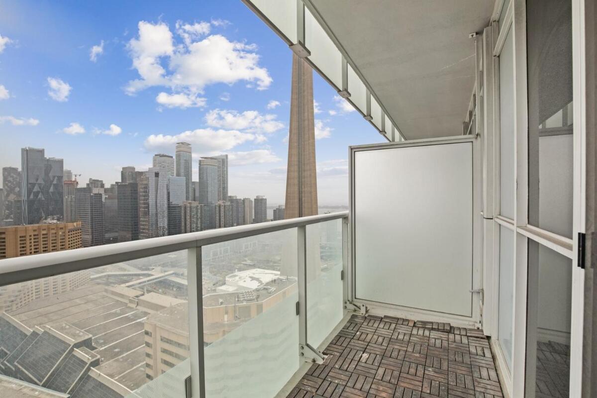 Apartment 2 Bed 2 Bath Cn-tower And Lakeviews- Parking