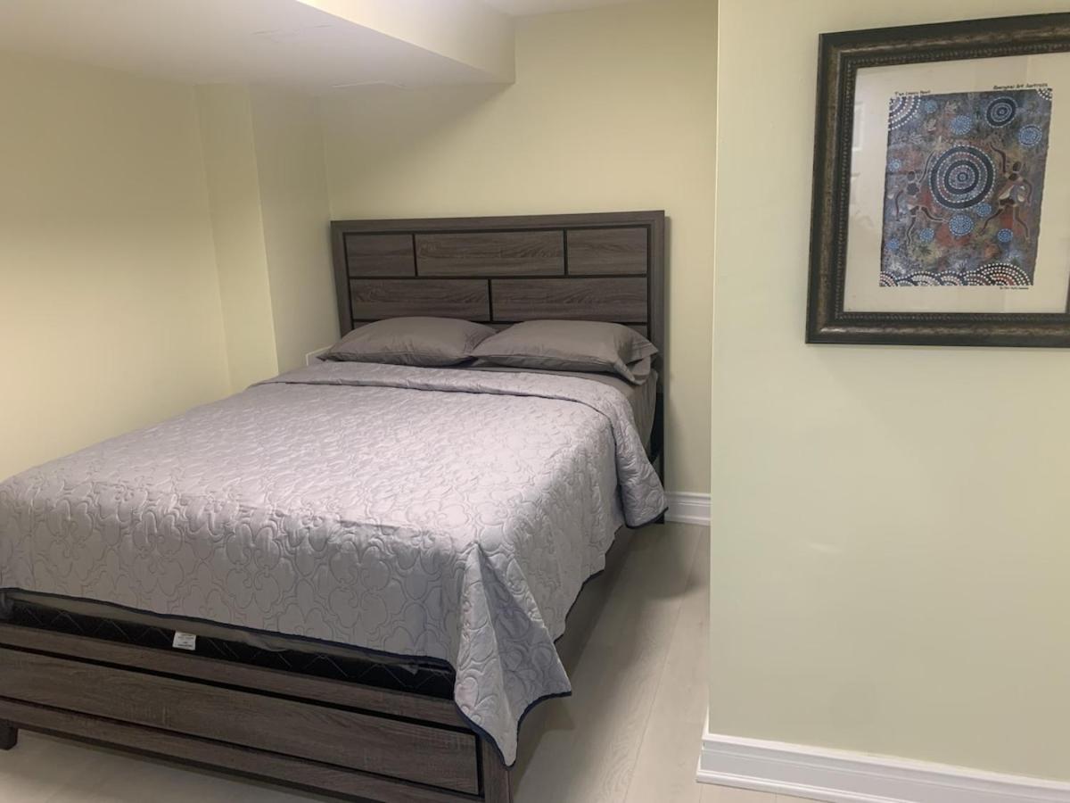 Apartment 2-bedroom Entire In Toronto- Free Parking! Toronto