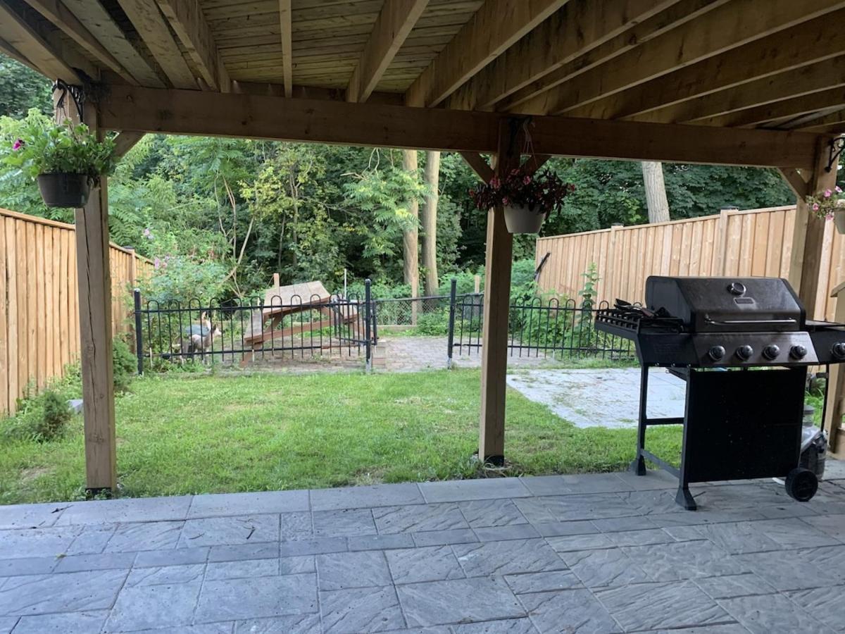 2-bedroom Entire In Toronto- Free Parking! * Toronto
