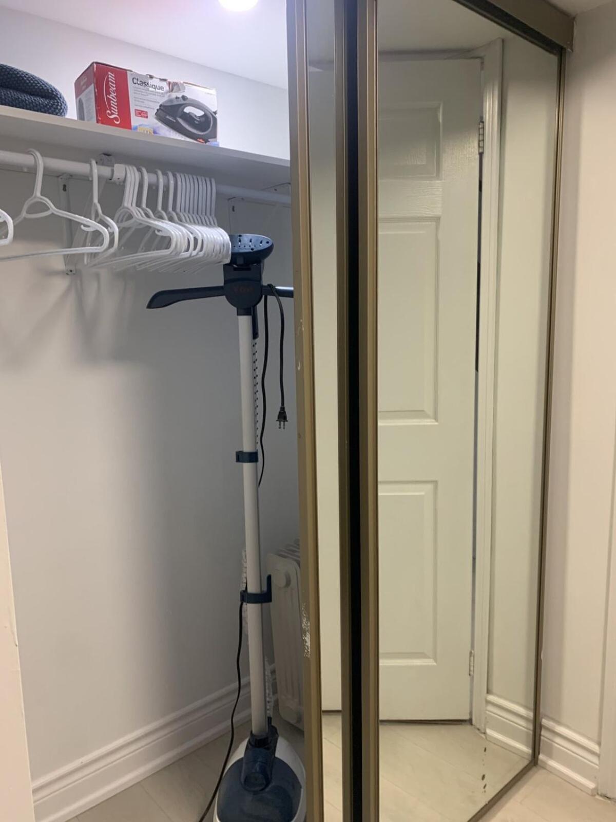 2-bedroom Entire In Toronto- Free Parking! Apartment Toronto