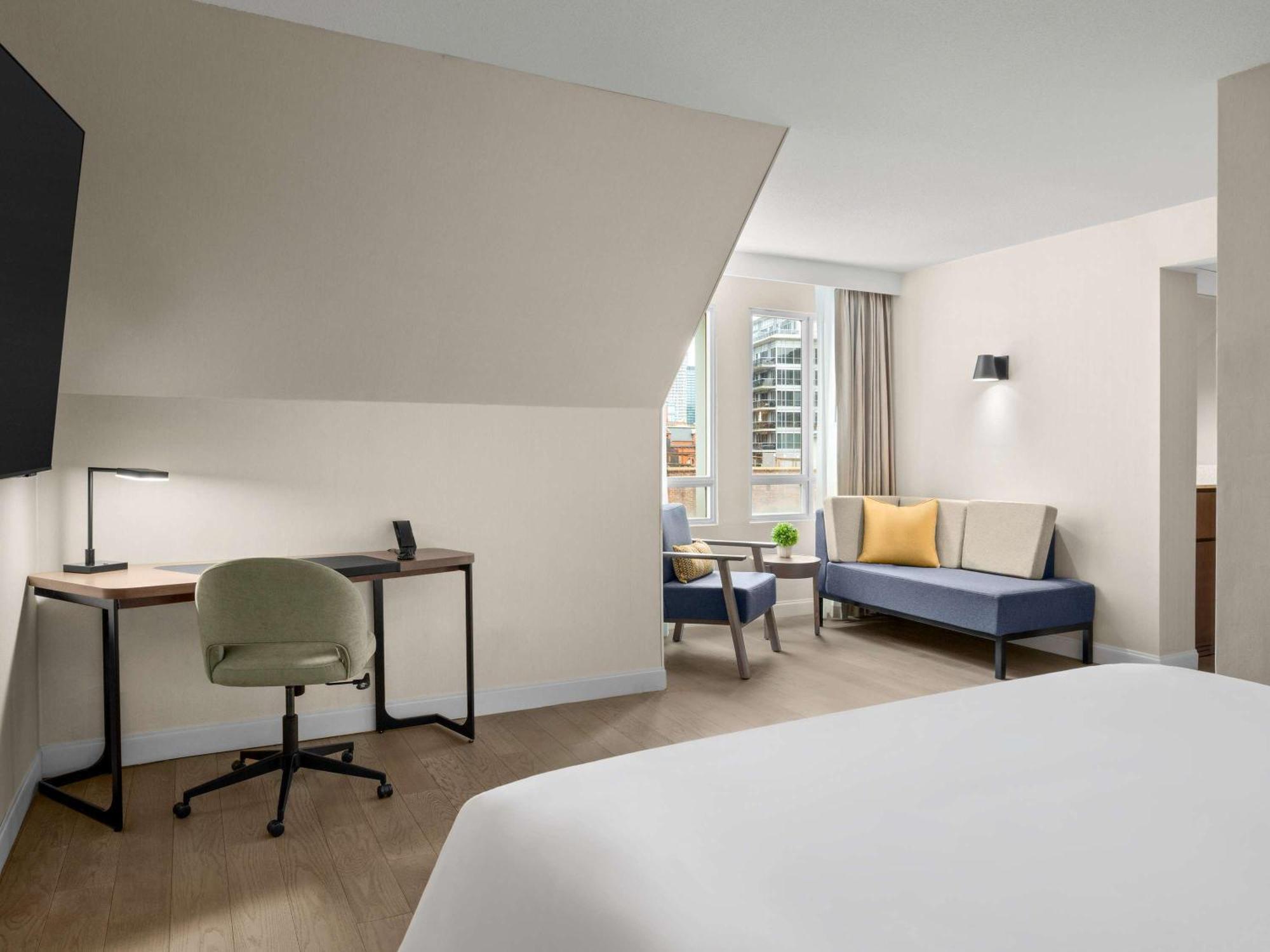 The Novotel Centre Hotel Toronto
