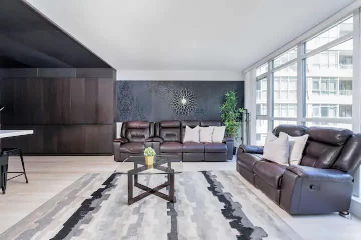 Apartment 2br By Cn Tower & Waterfront Free Parking
