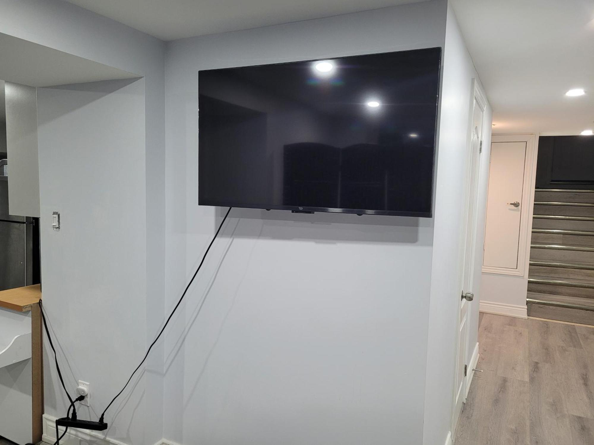 Simple & Budget Shared In House Homestay Toronto