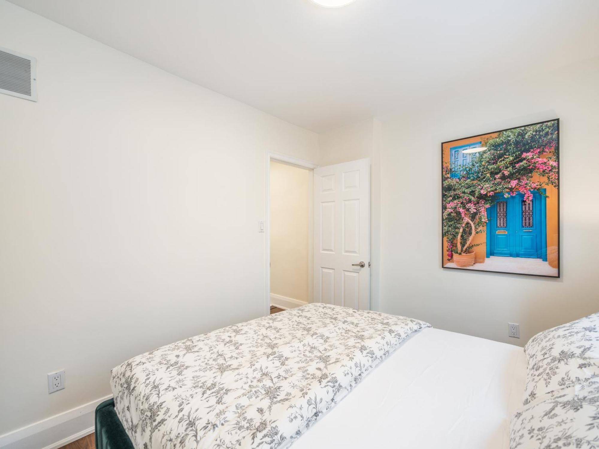 Designer 3br & 2wr Townhouse *