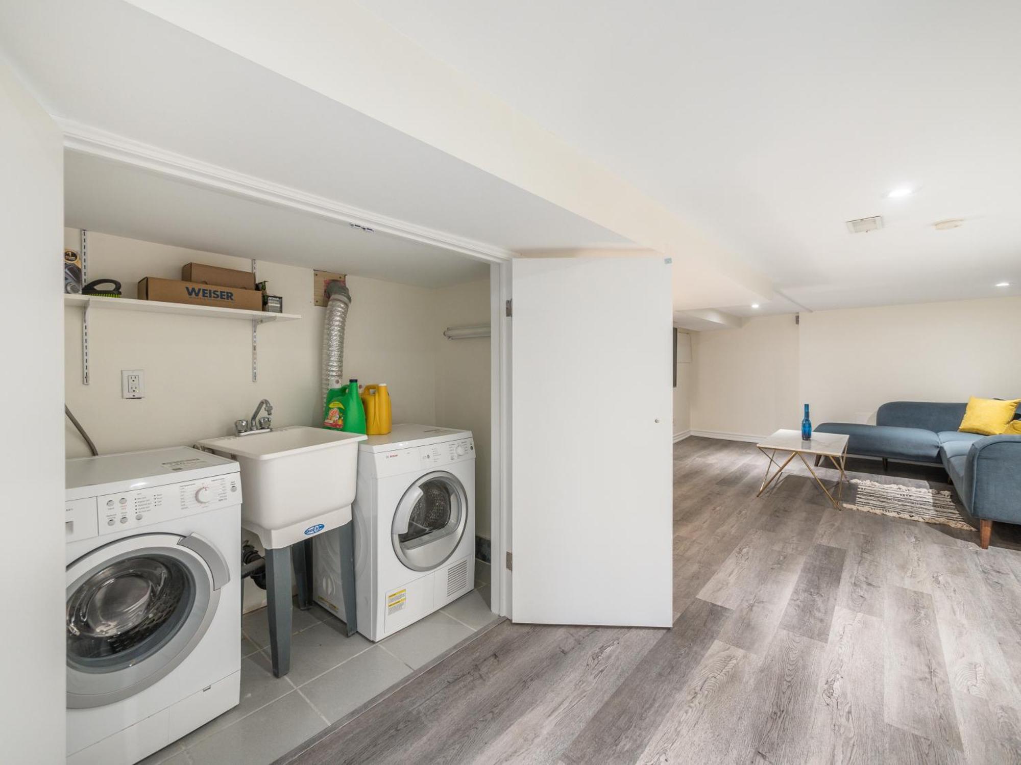Designer 3br & 2wr Townhouse