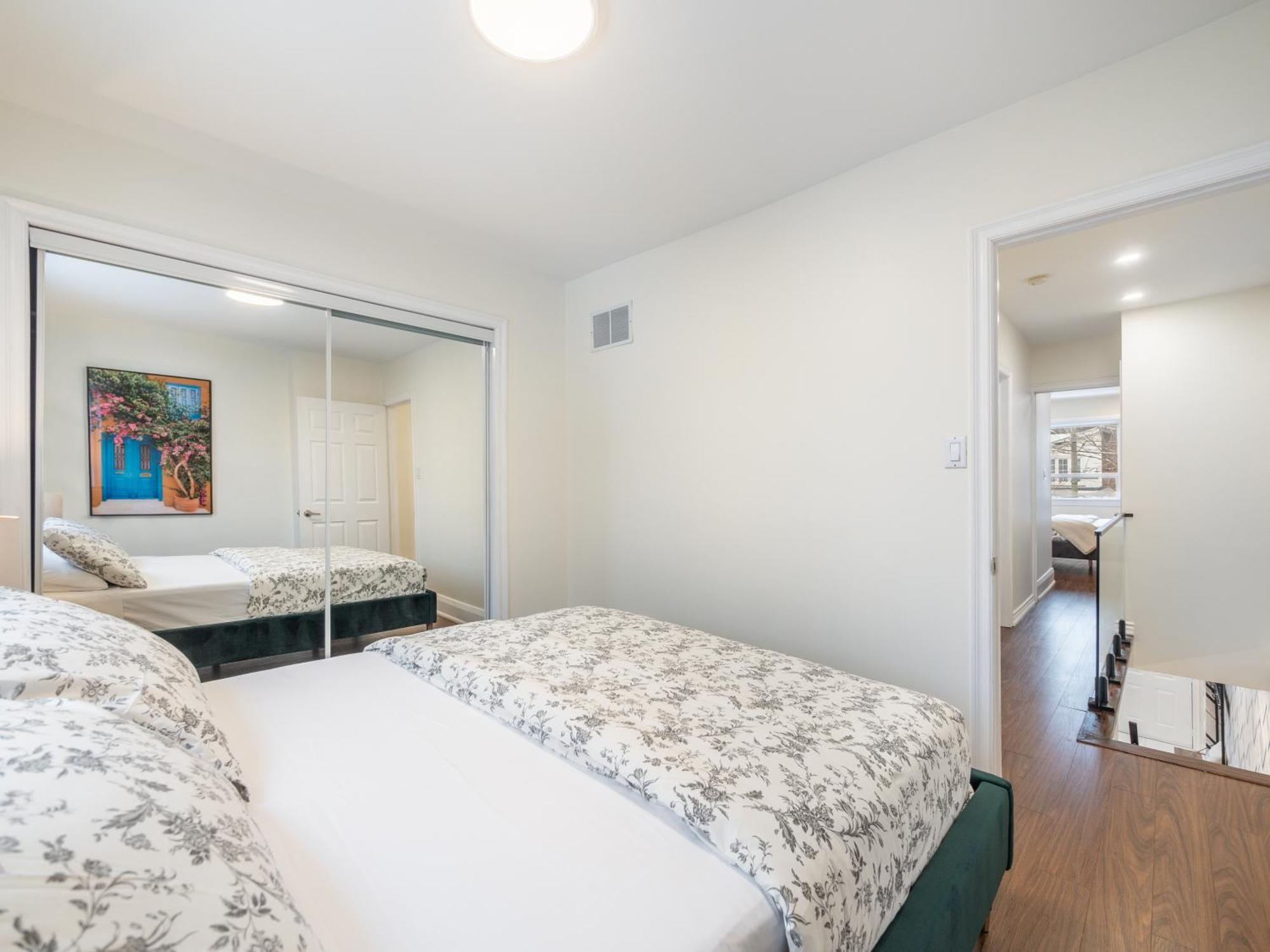 Designer 3br & 2wr Townhouse Toronto