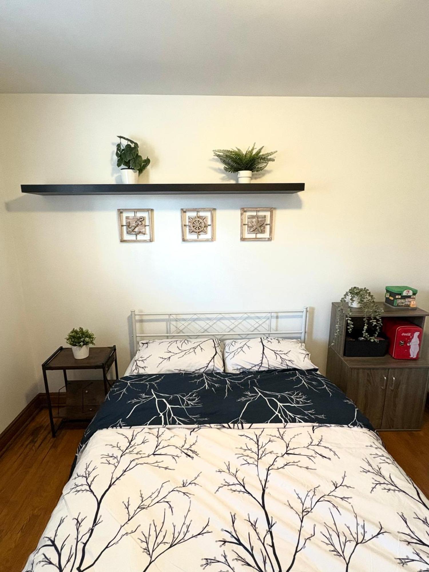 9 Mins To Pareson Ariport Homestay Toronto