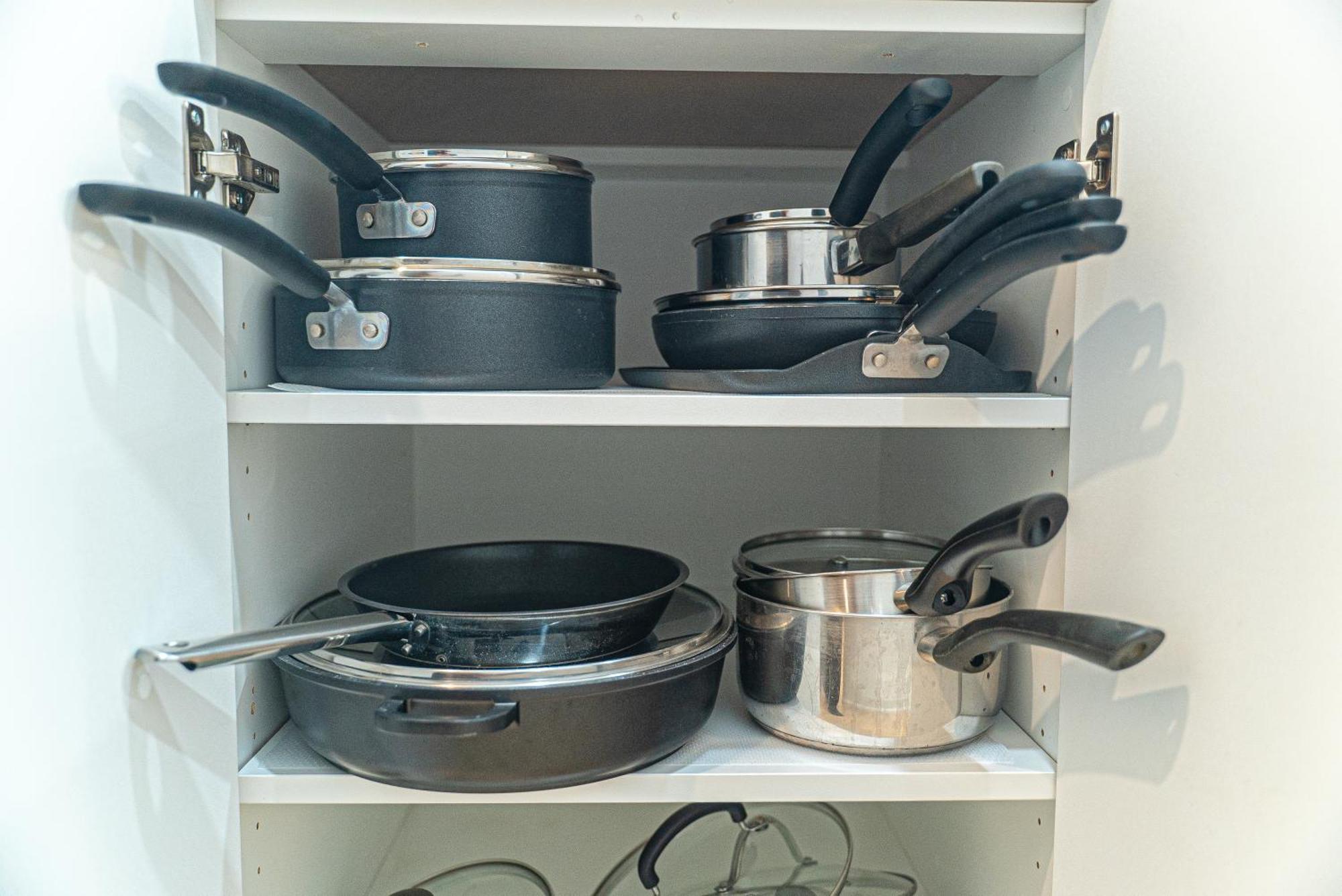 Near Sheppard Ave With Wi-fi, Essentials, Parking, Kitchen Homestay Toronto