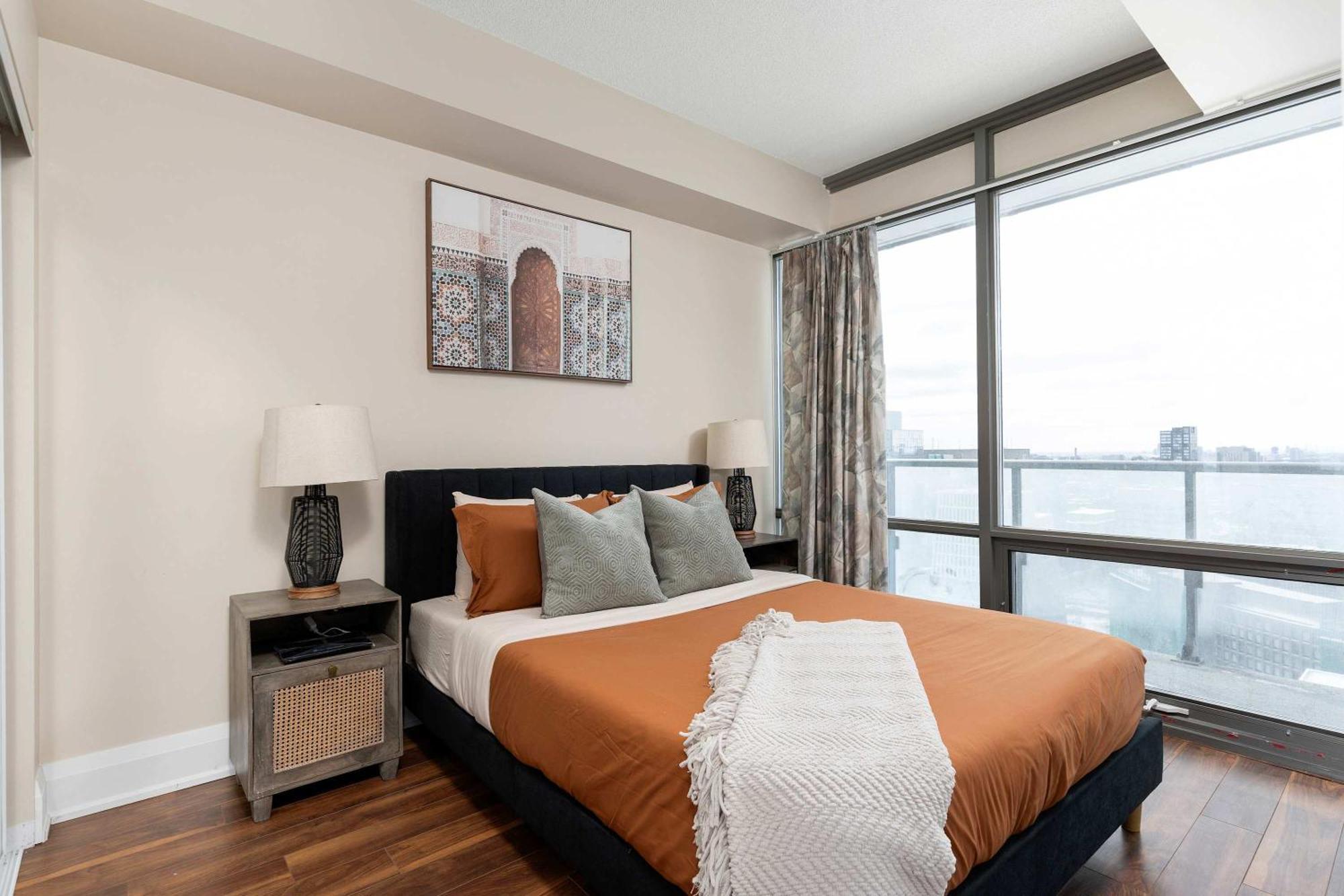 Apartment 2br 2ba Bay And Wellesley Yorkville Uoft