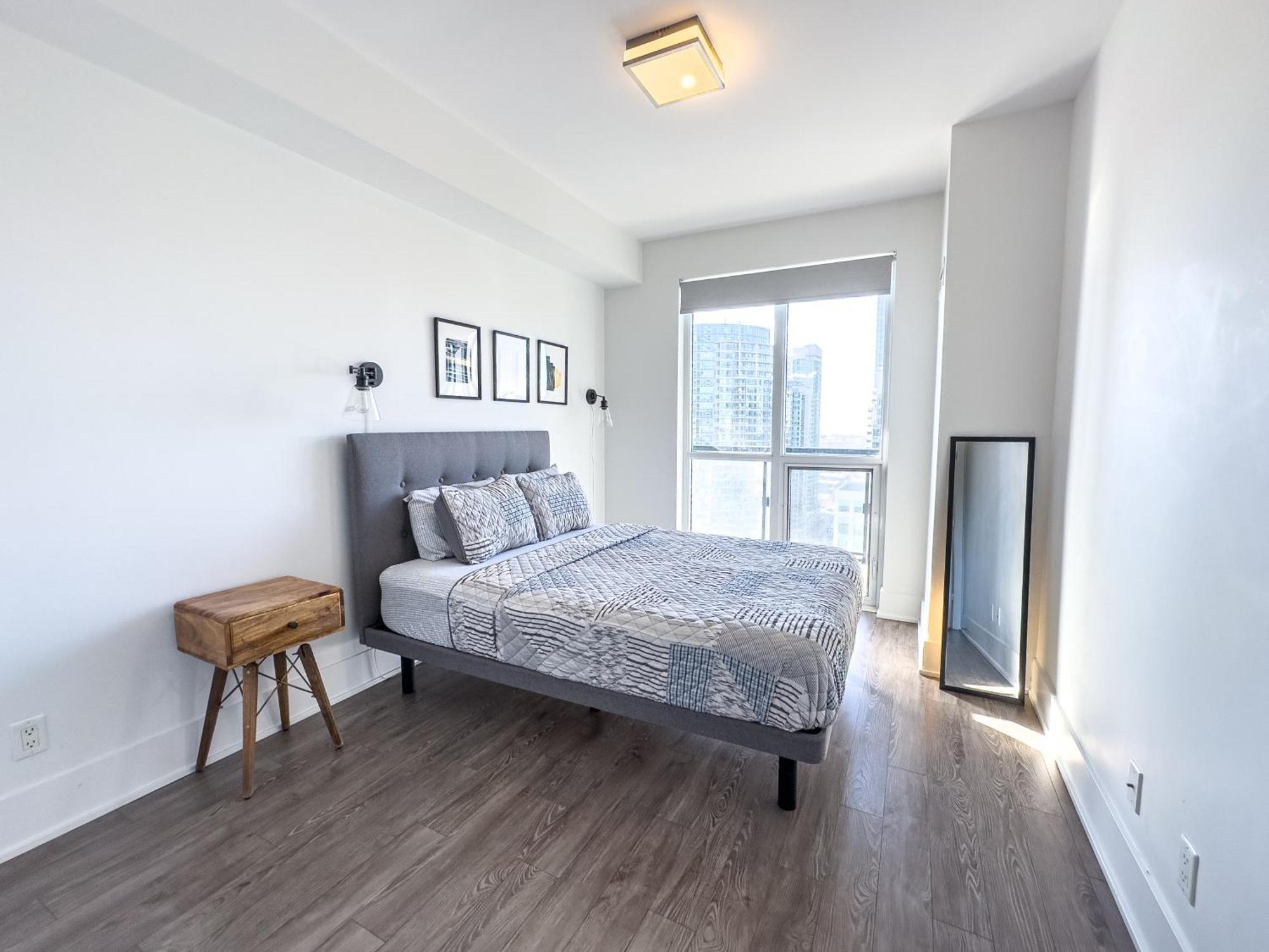 Apartment Comfort Front Cn Tower View & Free Parking