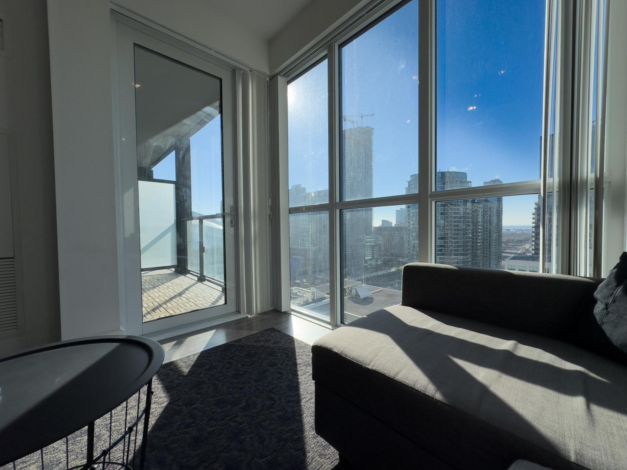 Comfort Front Cn Tower View & Free Parking Toronto