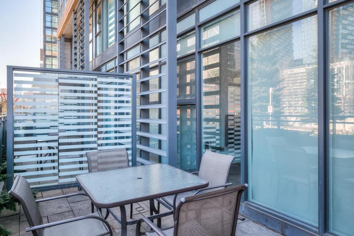 Apartment Charming 4Br Downtown Townhome Near Cn Tower Free Parking *