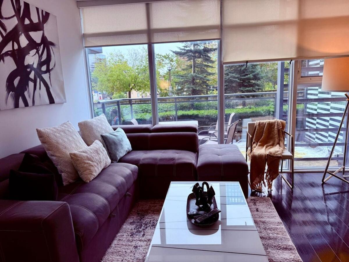 Apartment Charming 4Br Downtown Townhome Near Cn Tower Free Parking *