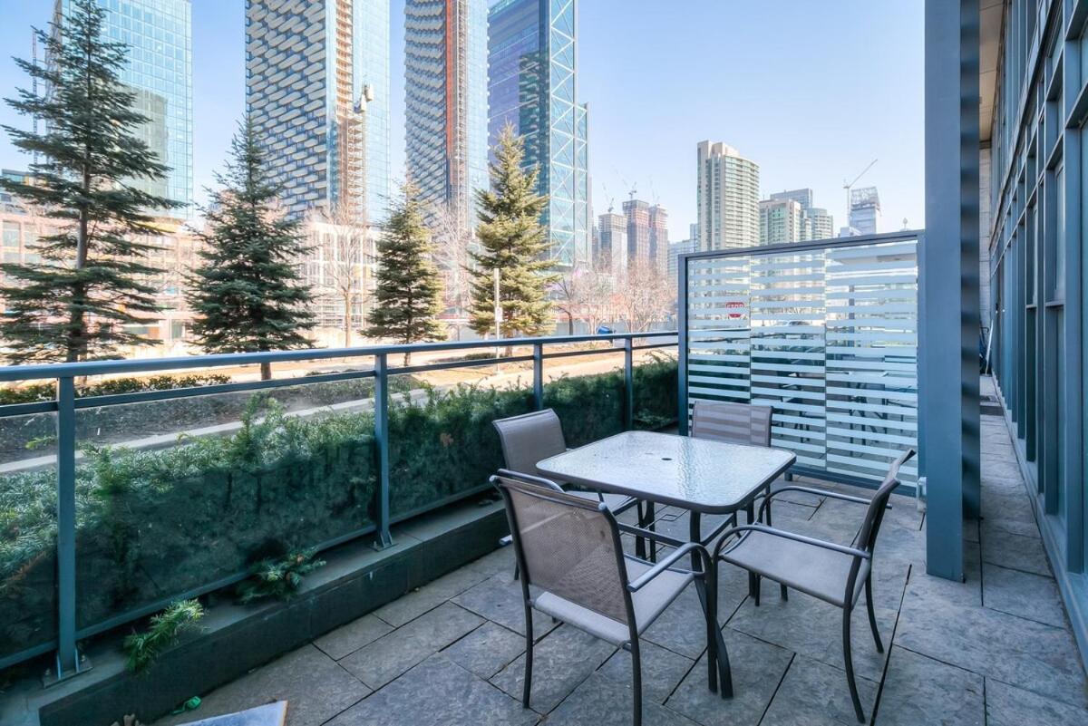 Charming 4Br Downtown Townhome Near Cn Tower Free Parking Apartment