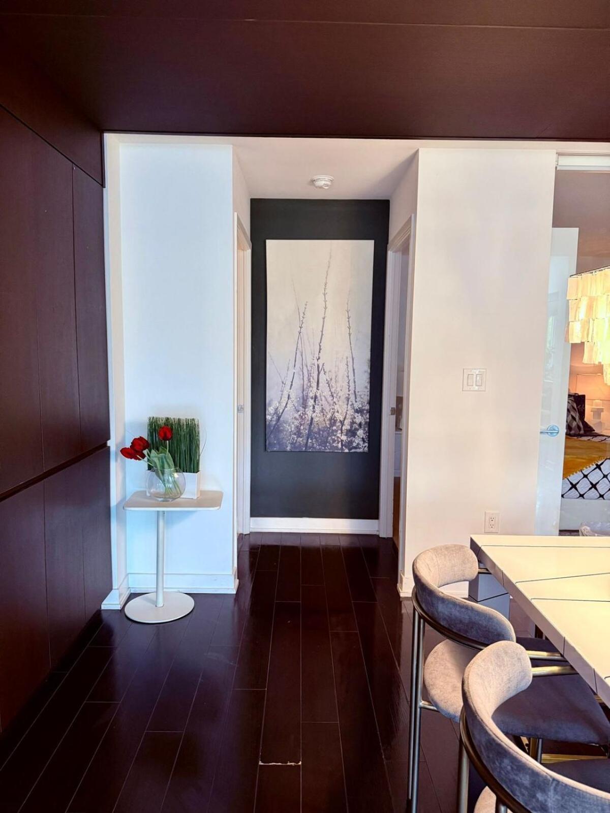 Apartment Charming 4Br Downtown Townhome Near Cn Tower Free Parking Toronto