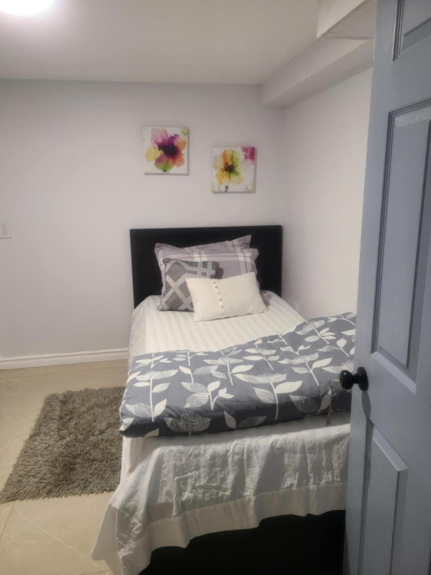 2 Bedroom East-york