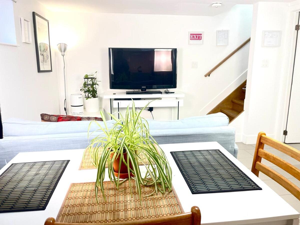 Excellent Private In Bloor West Village