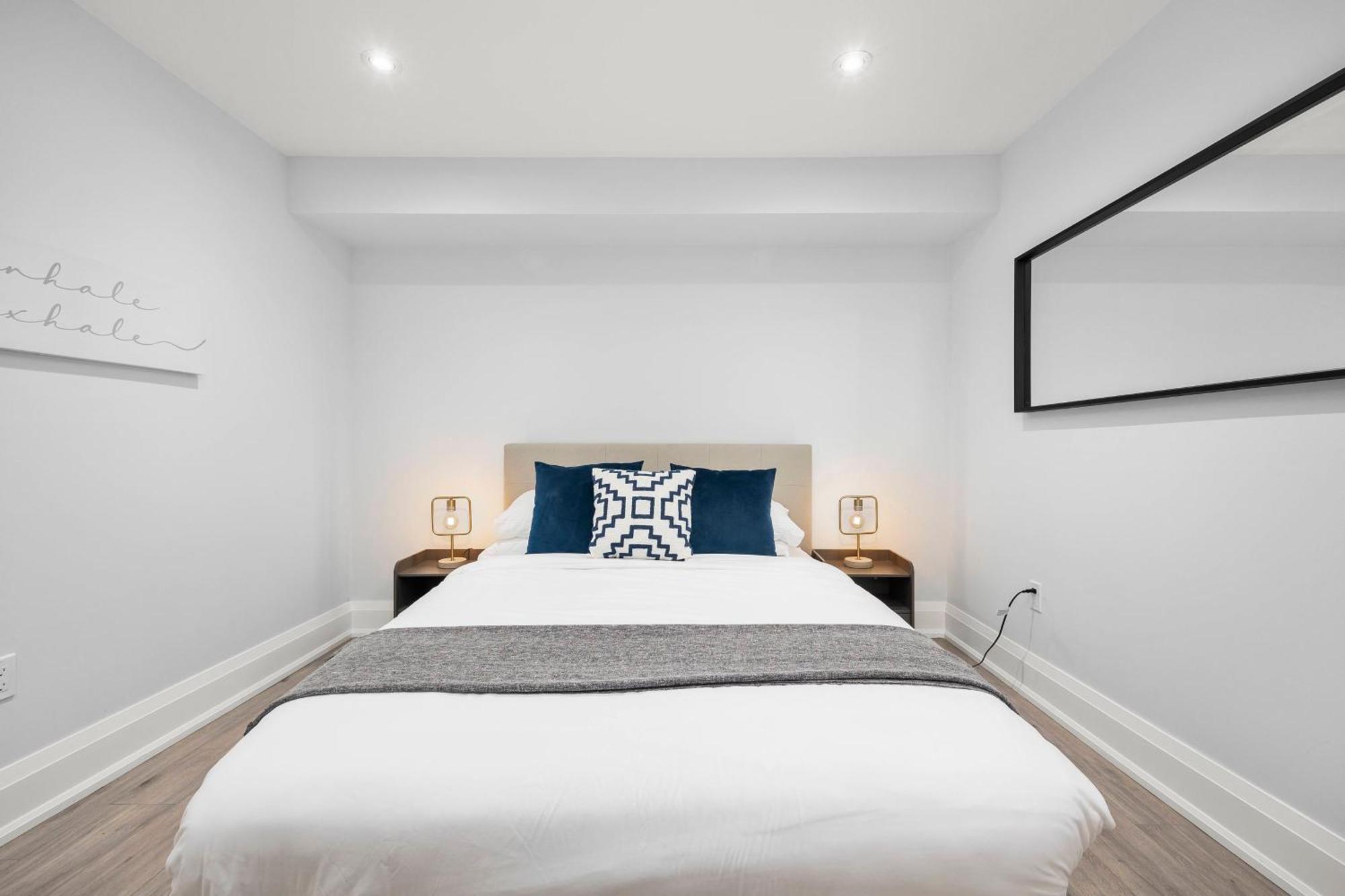 Homestay Cozy Renovated Luxurious Guest Located In
