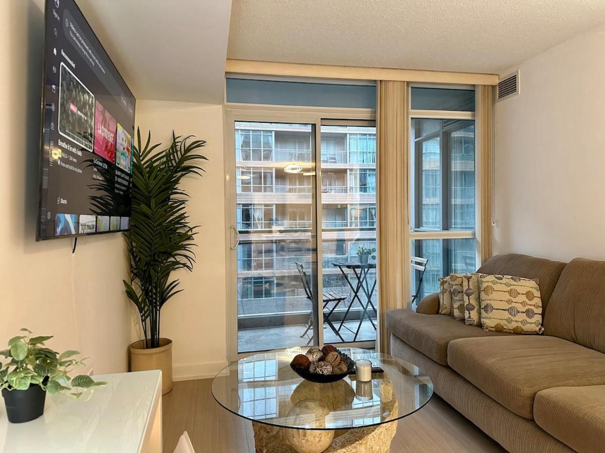 Comfy 1bdrm Den 3 Real Beds Apartment