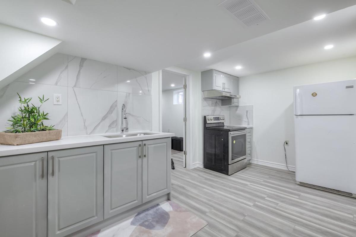 Modern Designed 3br Lavish Villa Toronto