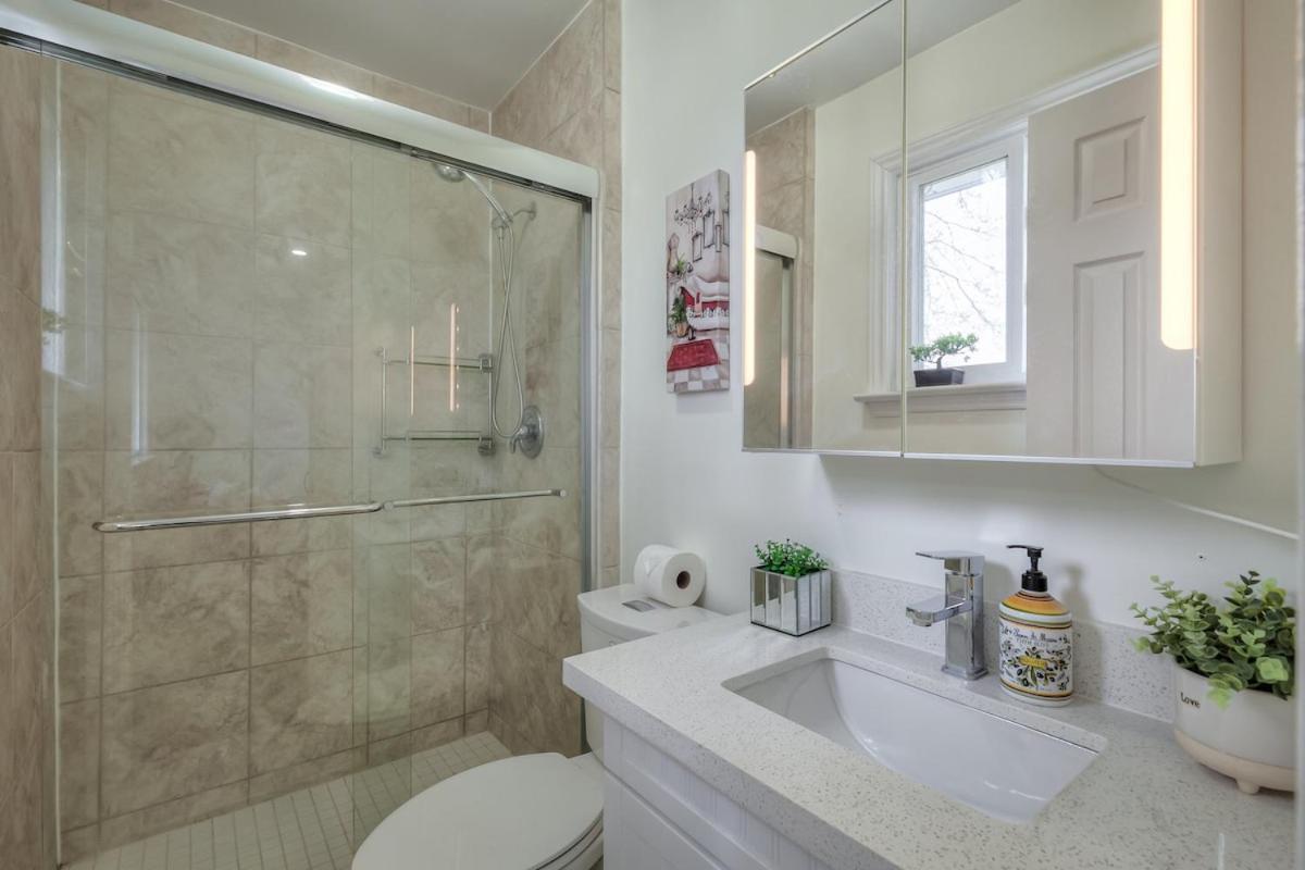Modern Designed 3br Lavish *