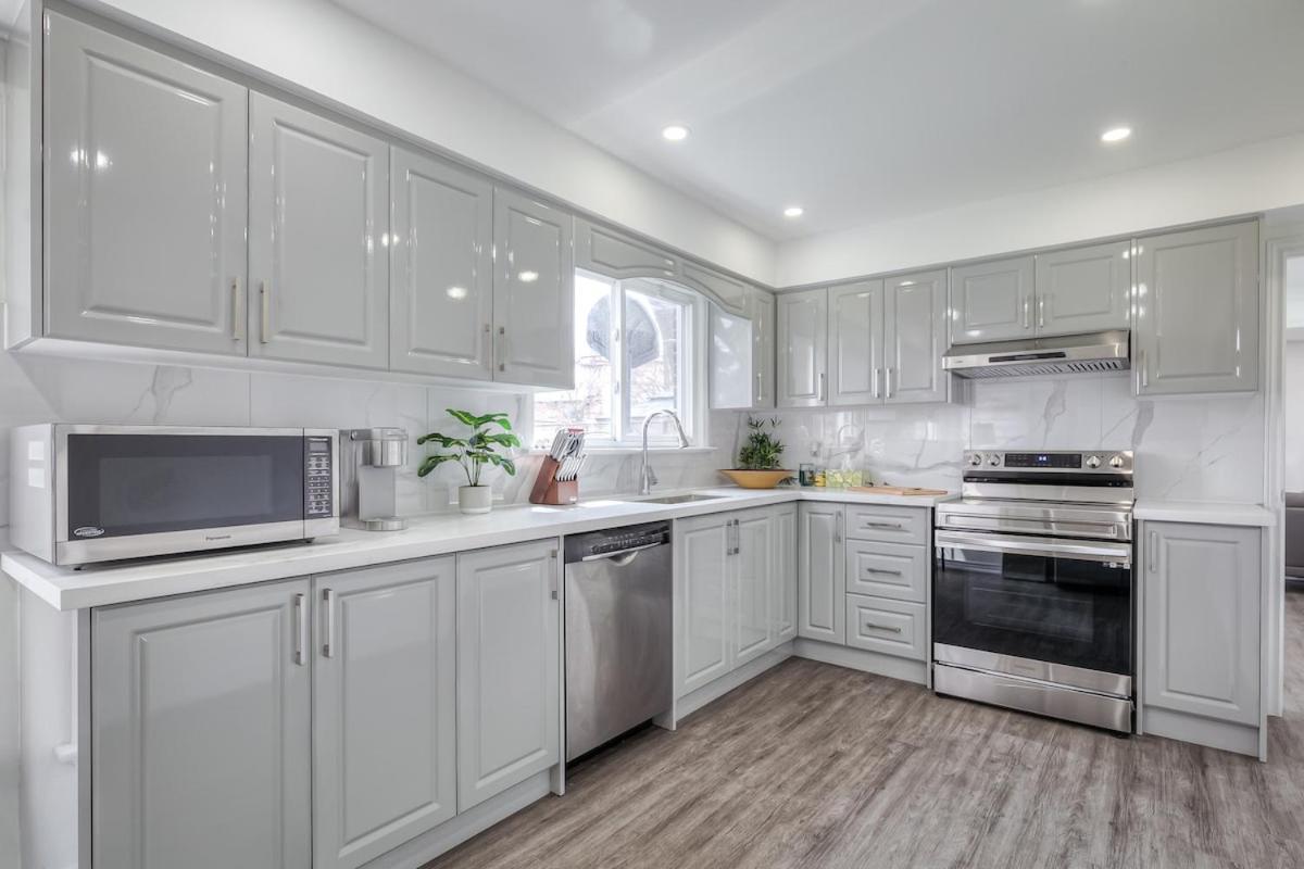 Modern Designed 3br Lavish Toronto