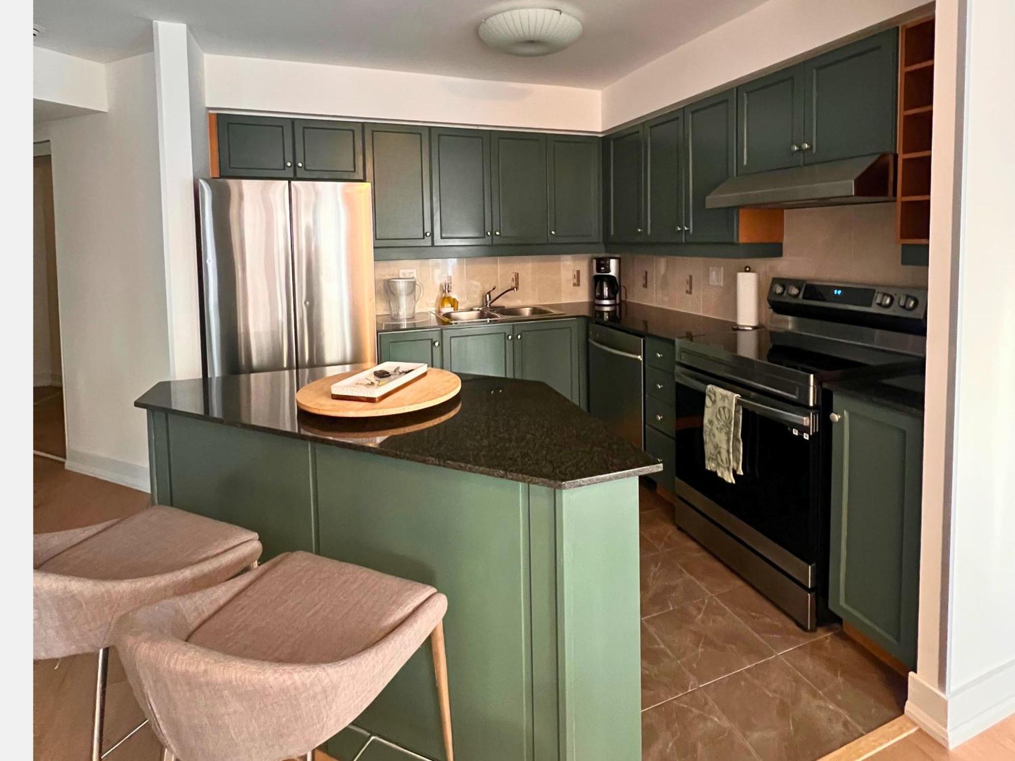 Apartment Apartment/2bedrooms/2 Full Bathrooms/free Parking Toronto