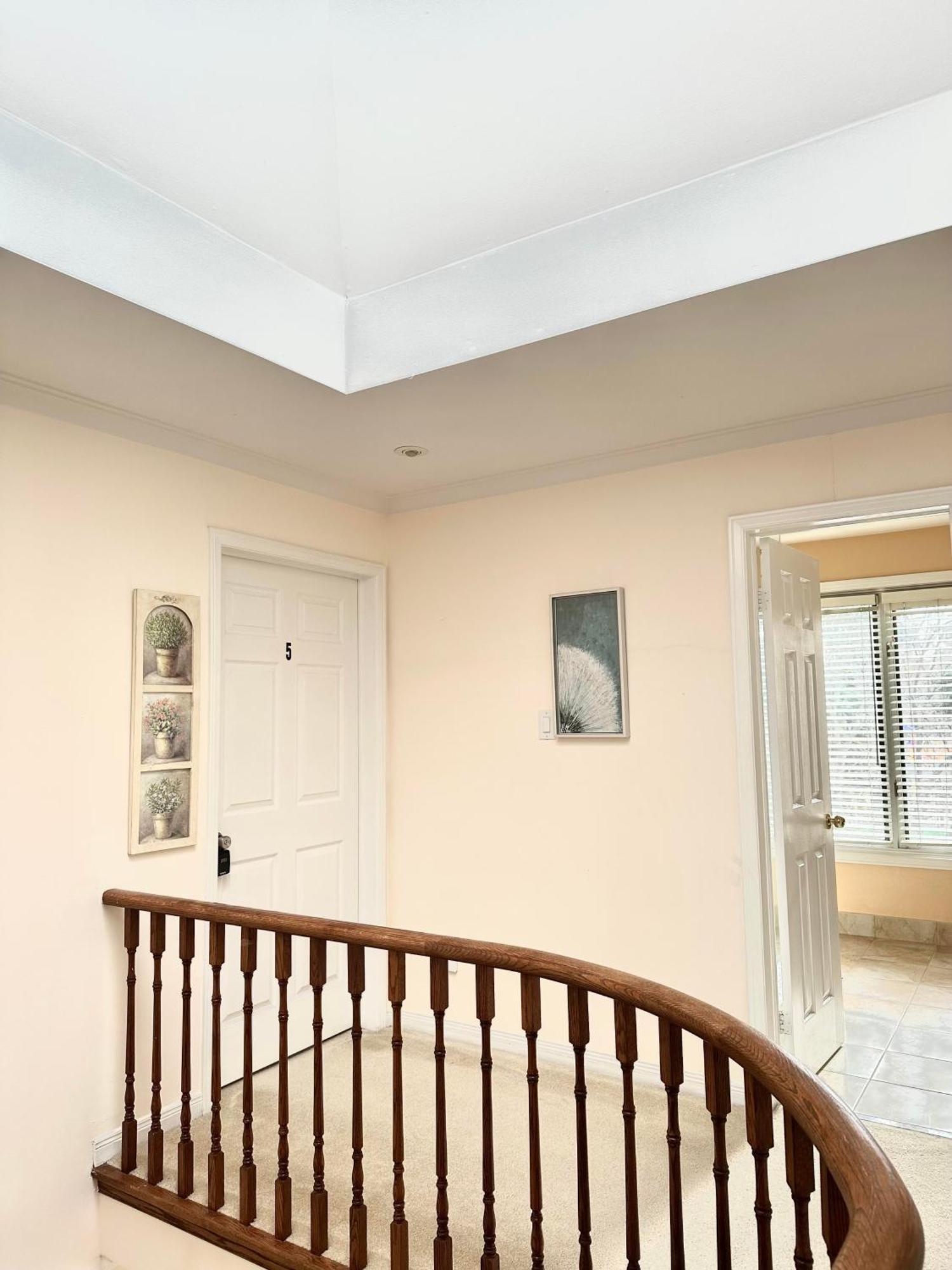 Quiet With Shared Bathroom Near Bayview York Mills * Toronto