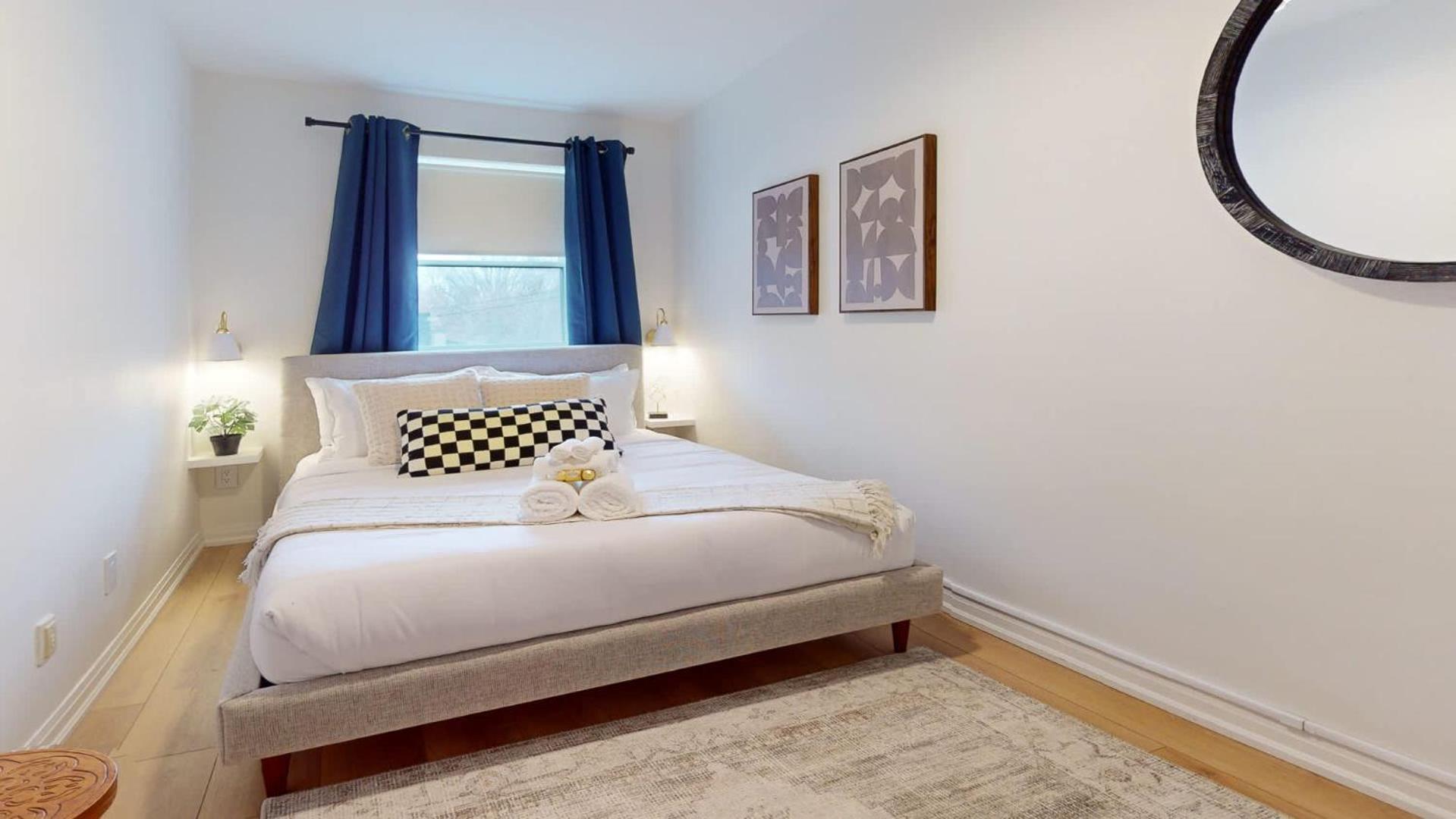 Casa Elegant 2br In Leslieville