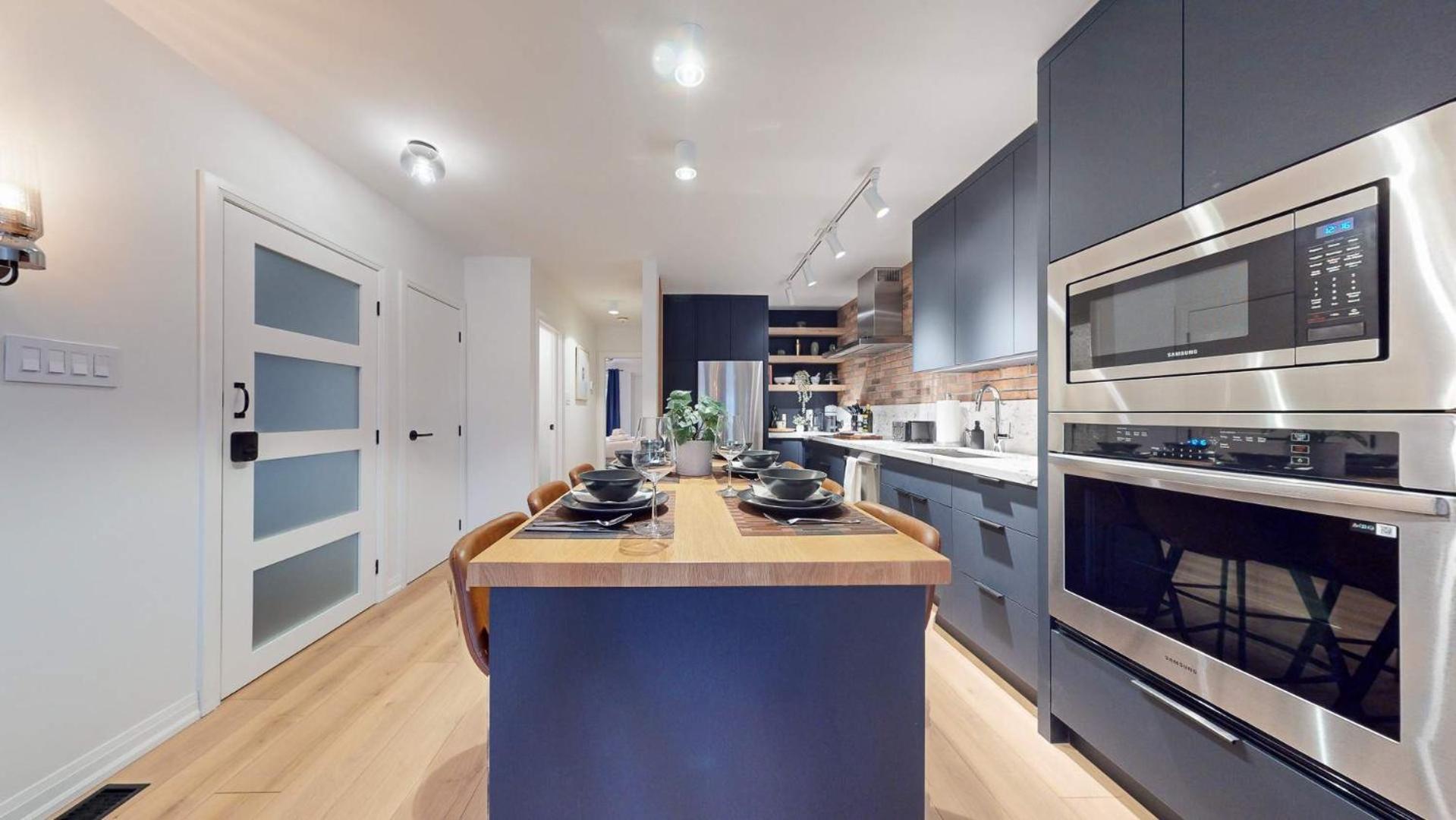 Hotel Casa Elegant 2br In Leslieville Toronto