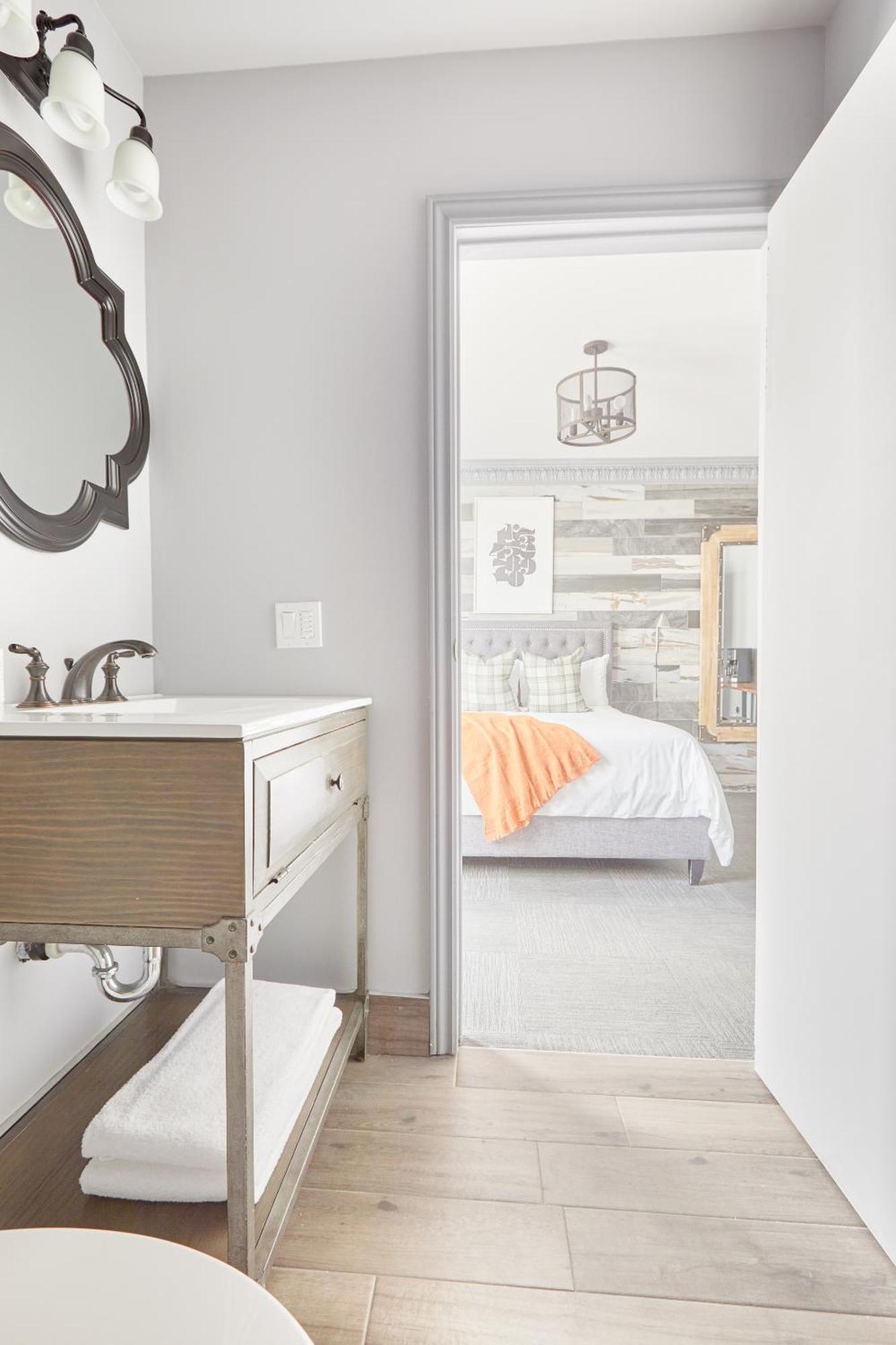 La Tumu Boutique 3* Toronto