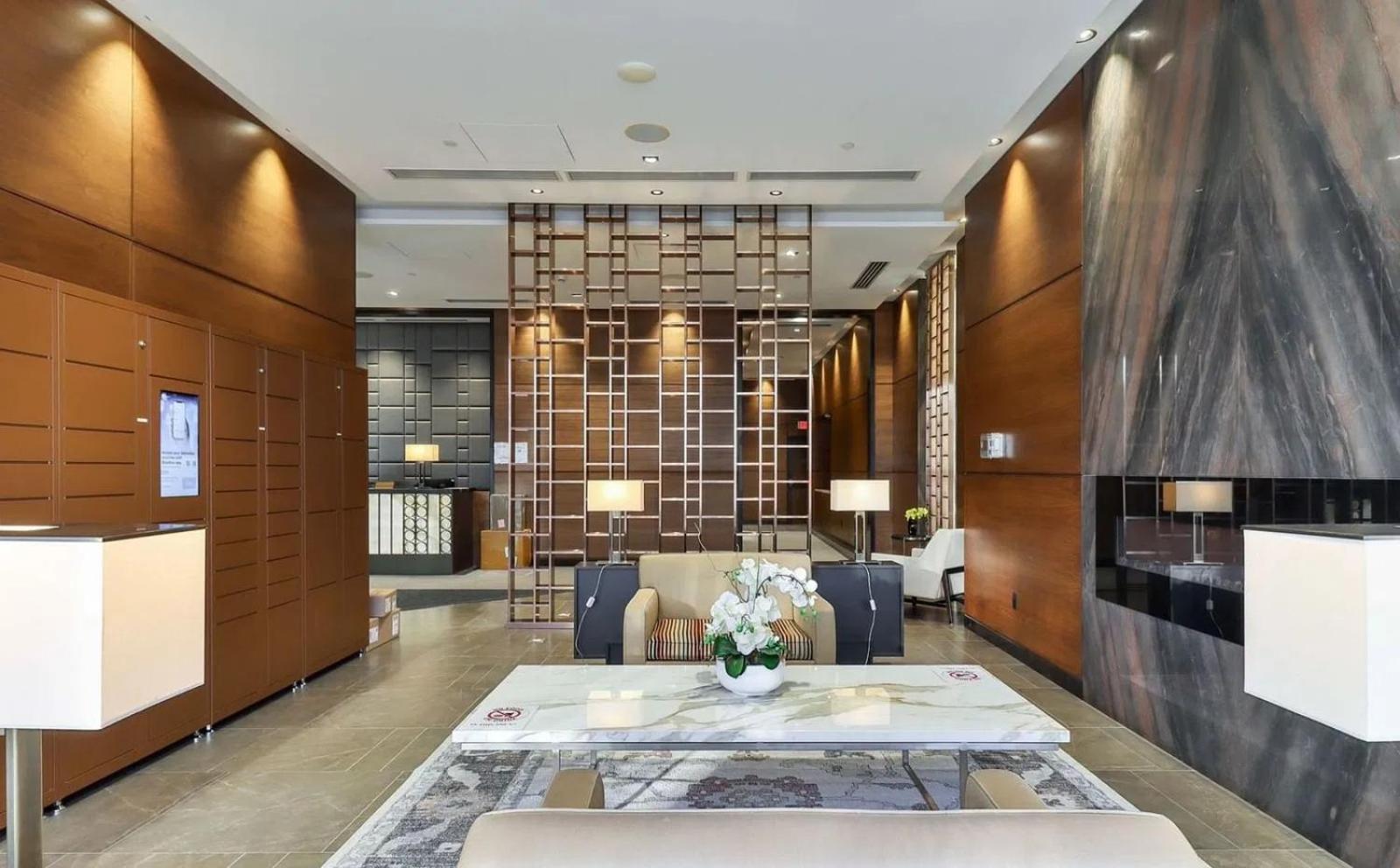 Apartment In Heart Of North York Toronto