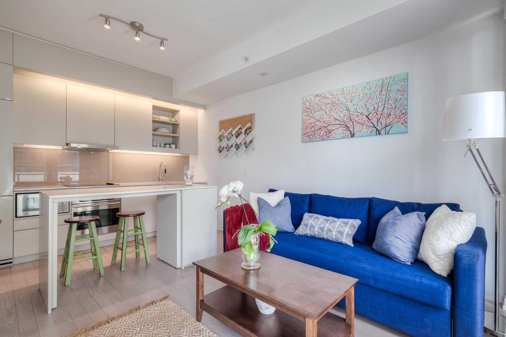 1 Bedroom With Views - 4 Sleeps Toronto