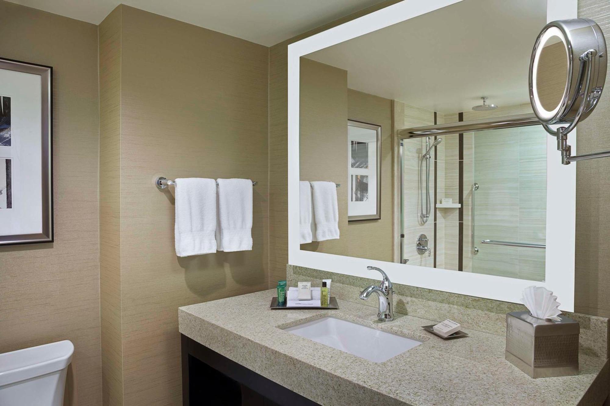 Hilton 4*