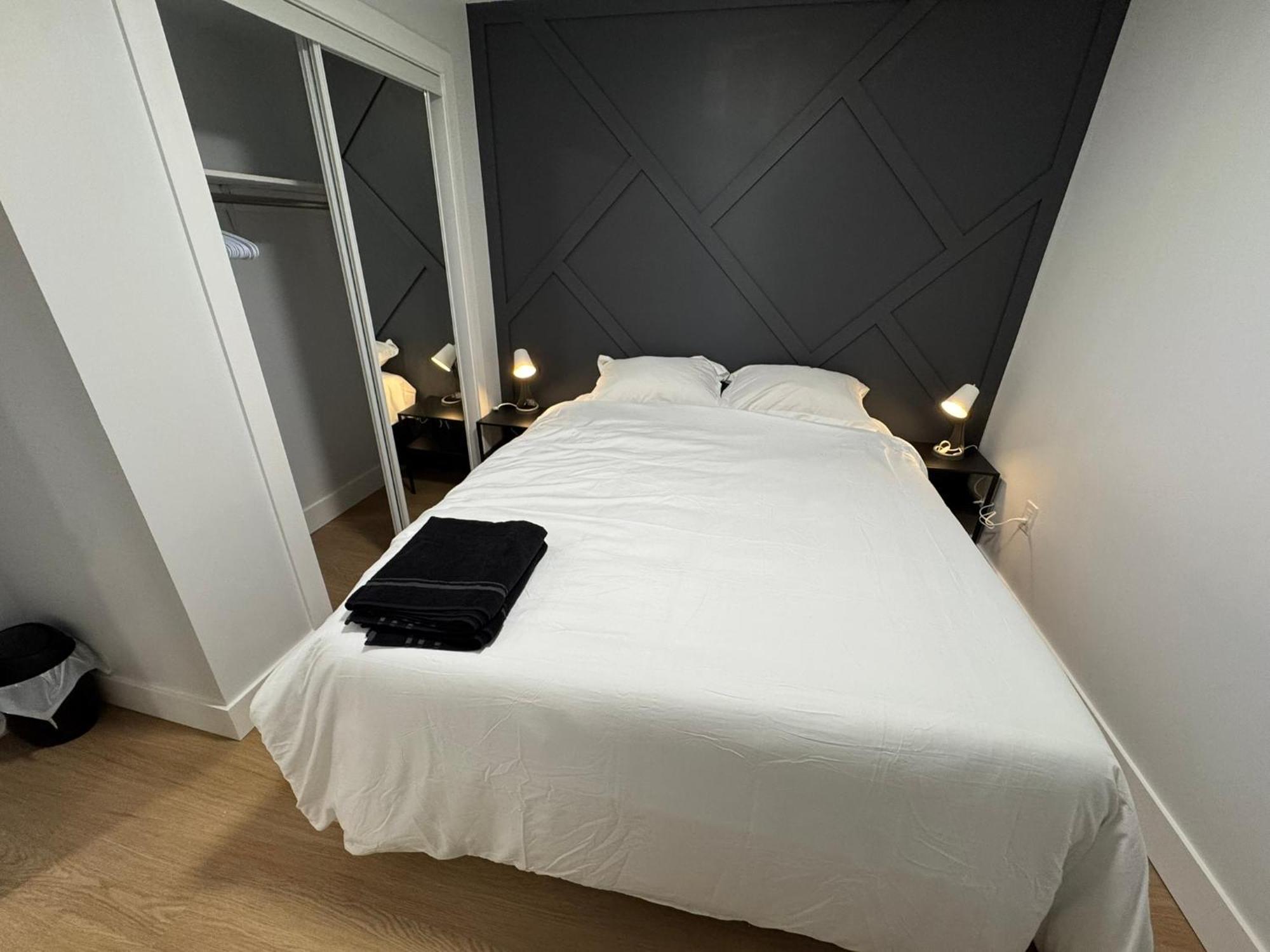 Entire Unit2 Airport Free Pkg Sep Entrance Newreno Apartment *
