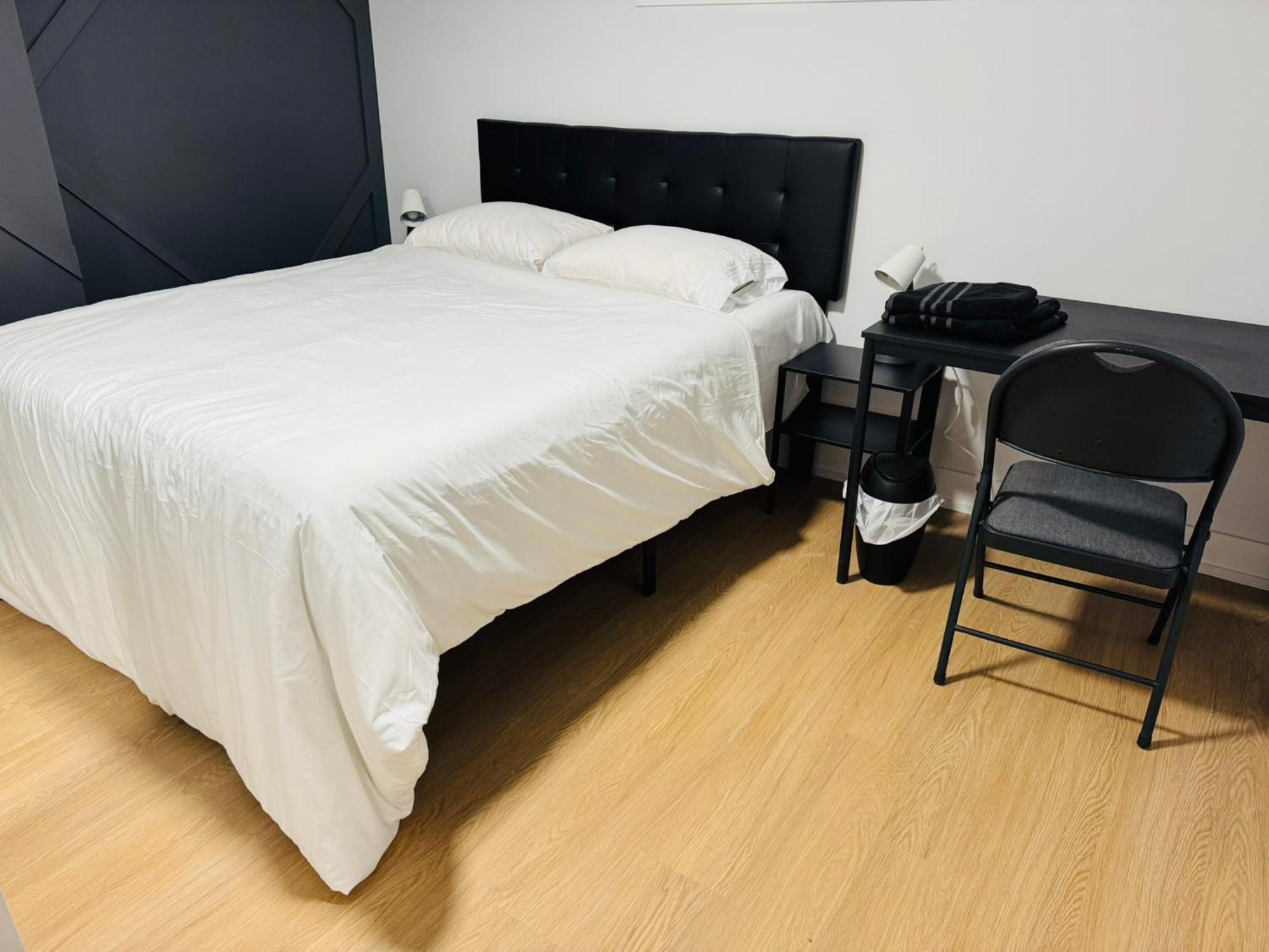 Entire Unit2 Airport Free Pkg Sep Entrance Newreno
