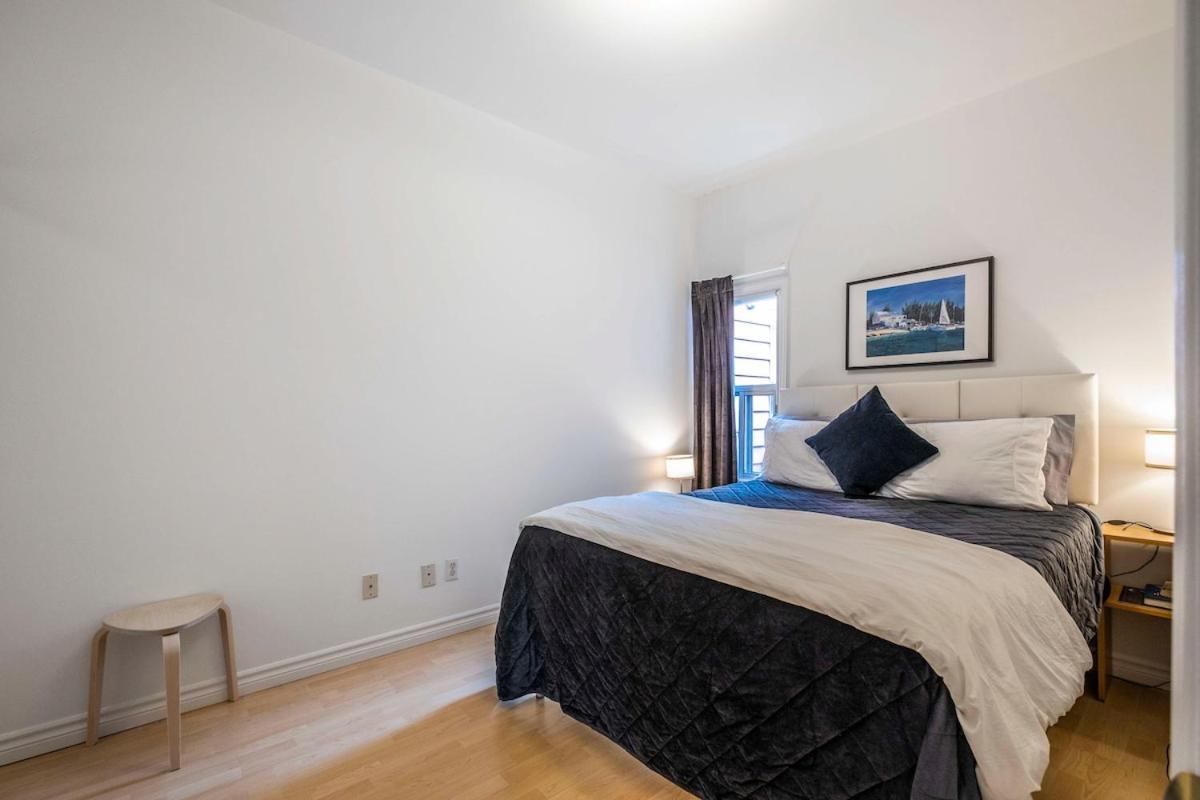 Apartment Modern Ossington 1 Bedroom Toronto