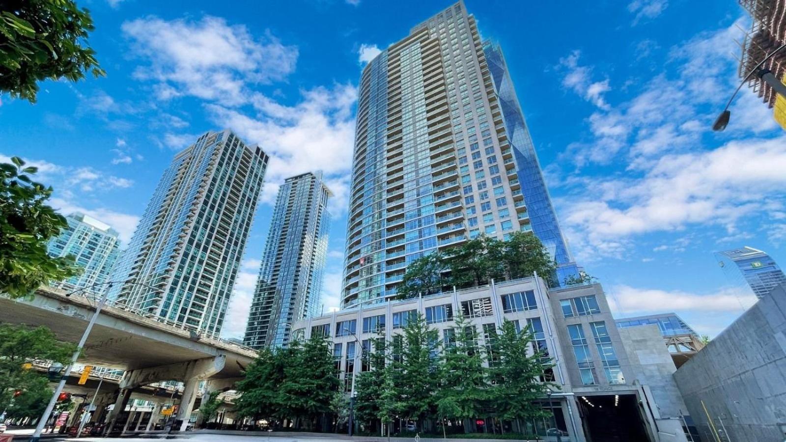 Apartment The One Toronto