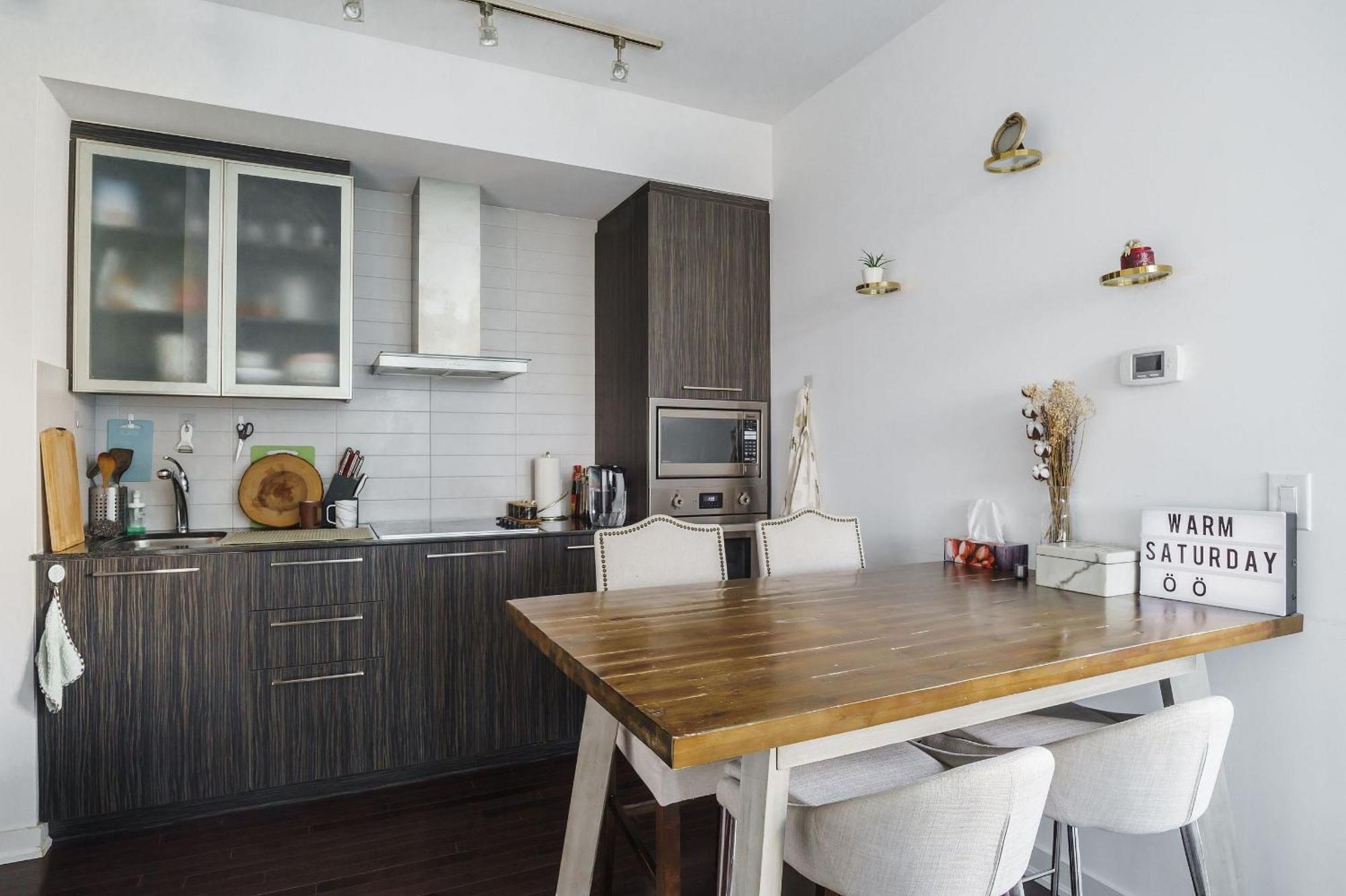 The One Apartment *