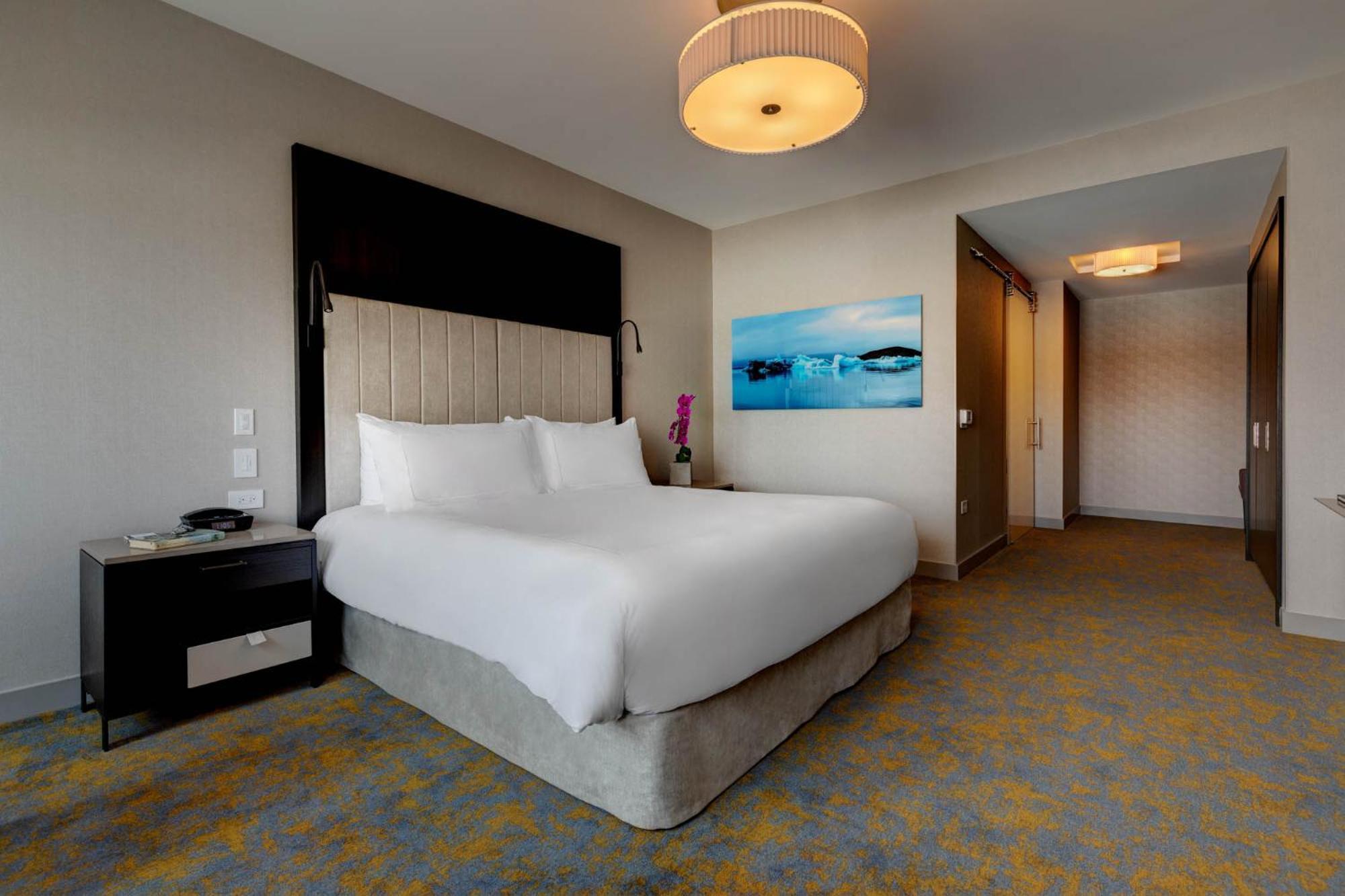 X Toronto, A Destination By Hyatt Hotel