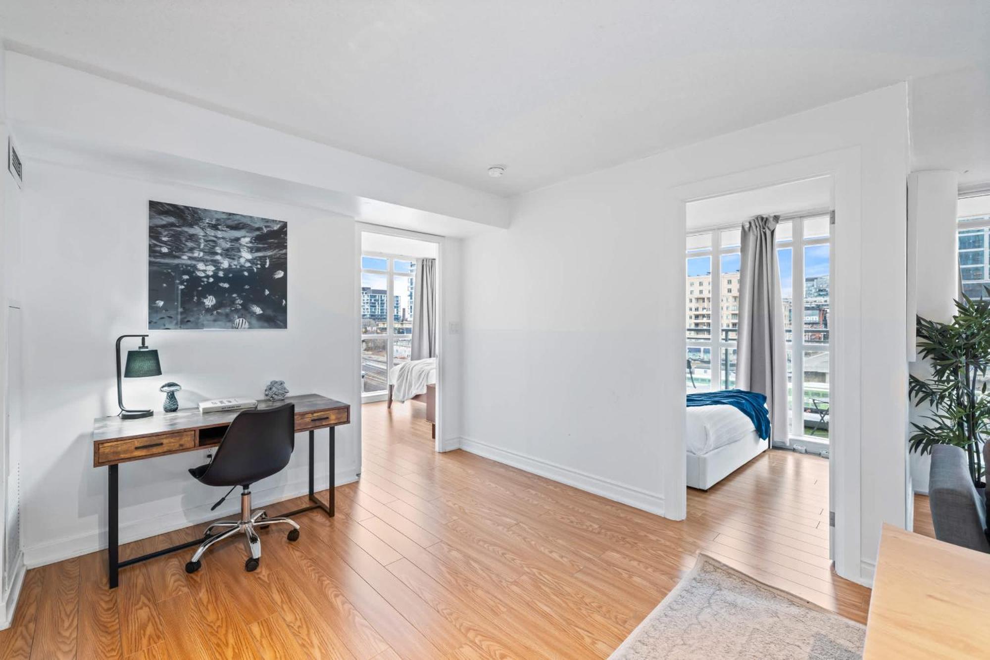 Apartment Gem Near The Rogers Centre & Attractions Toronto